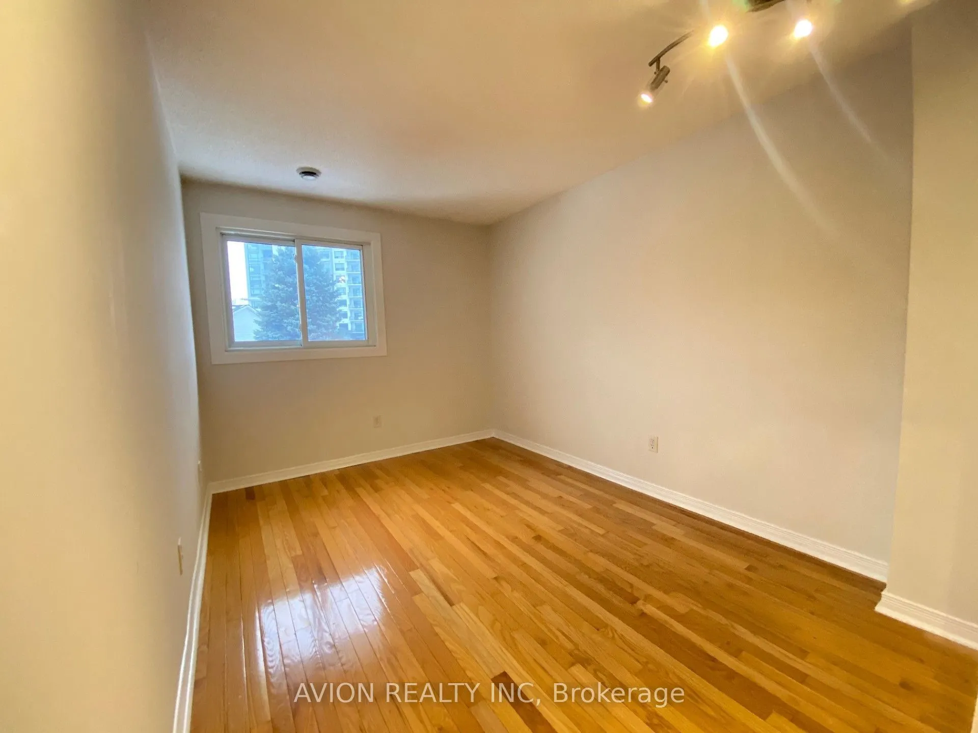 1786 Attawandaron Road #36