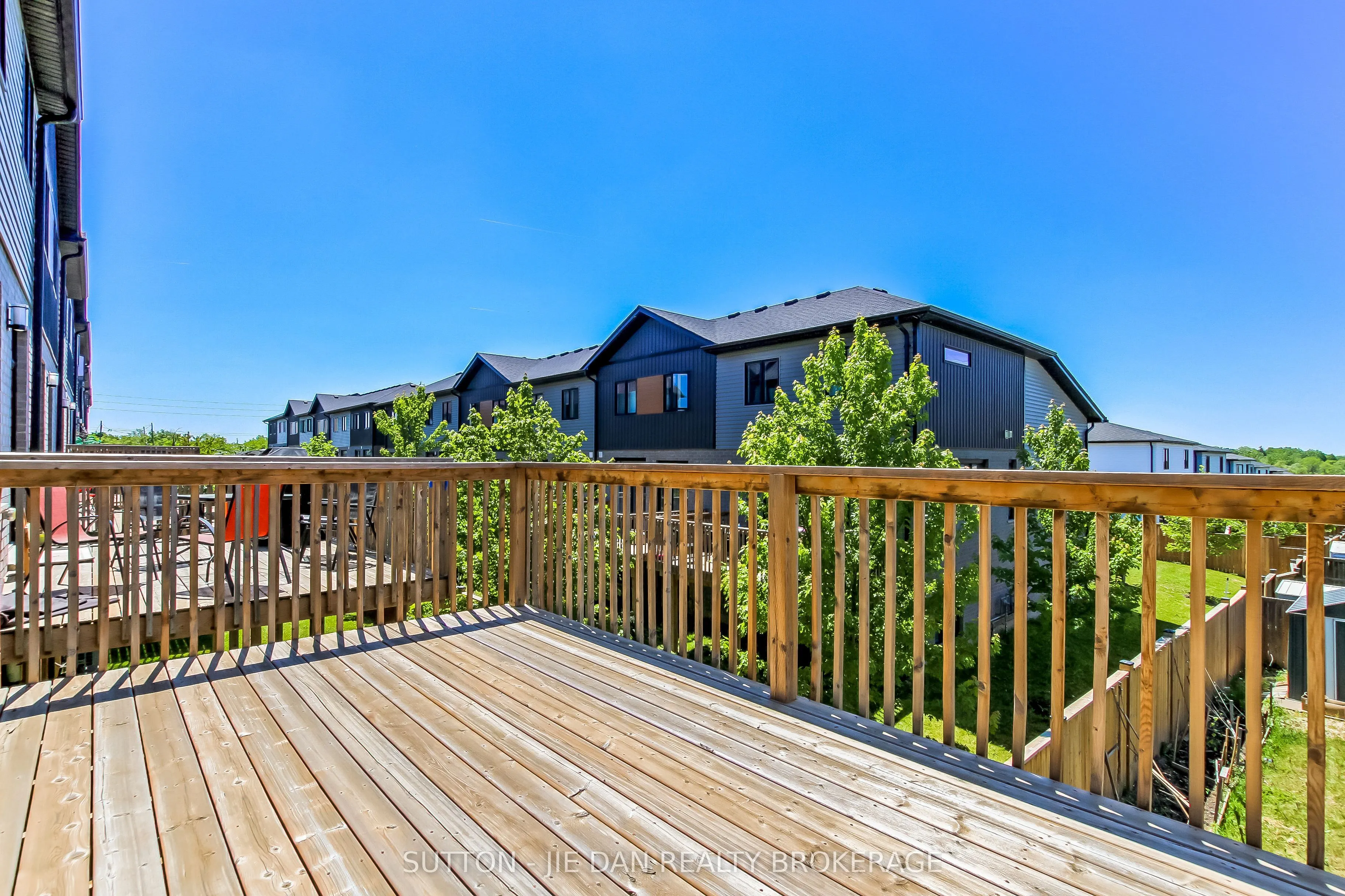 819 KLEINBURG Drive #2