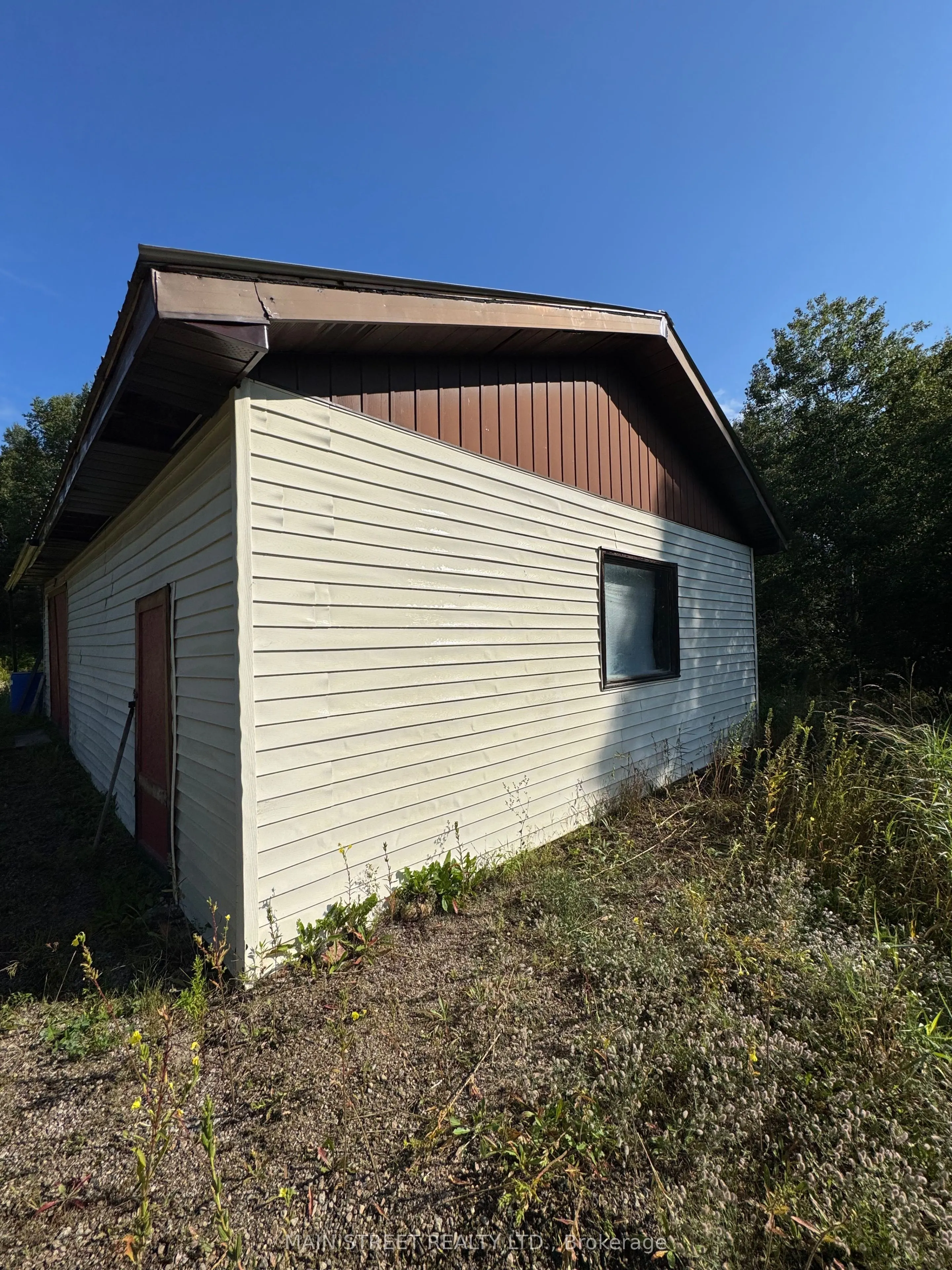 2591 Papineau Road