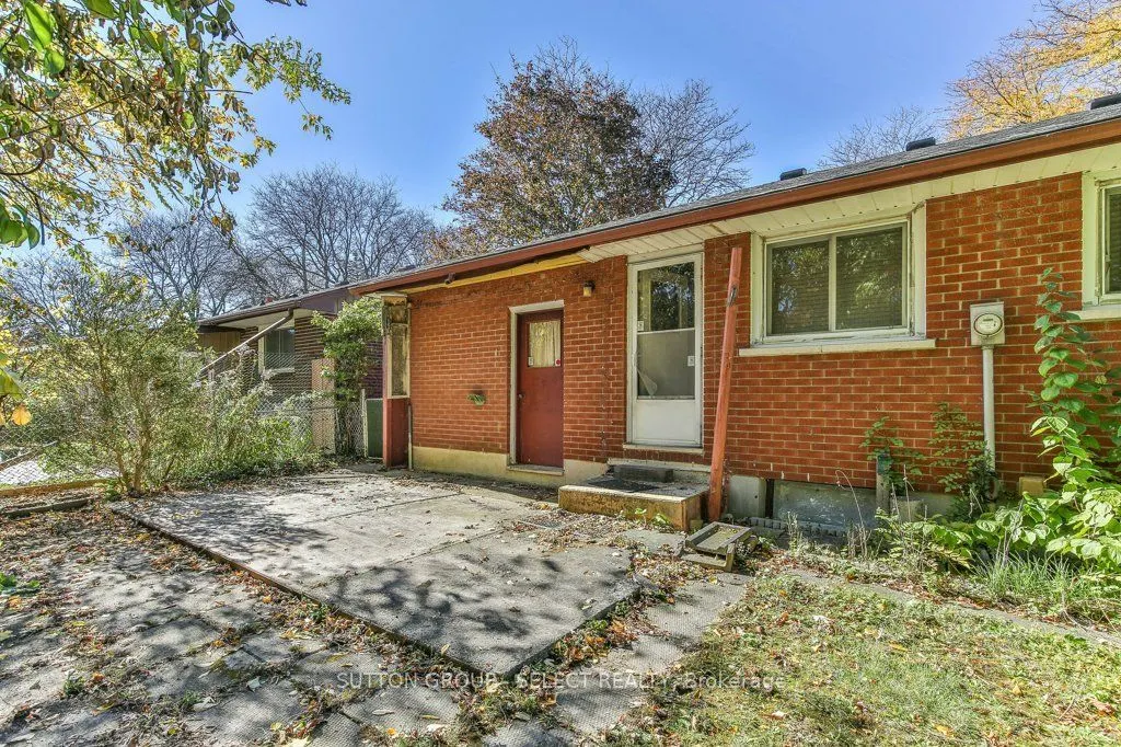 88 Ebury Crescent