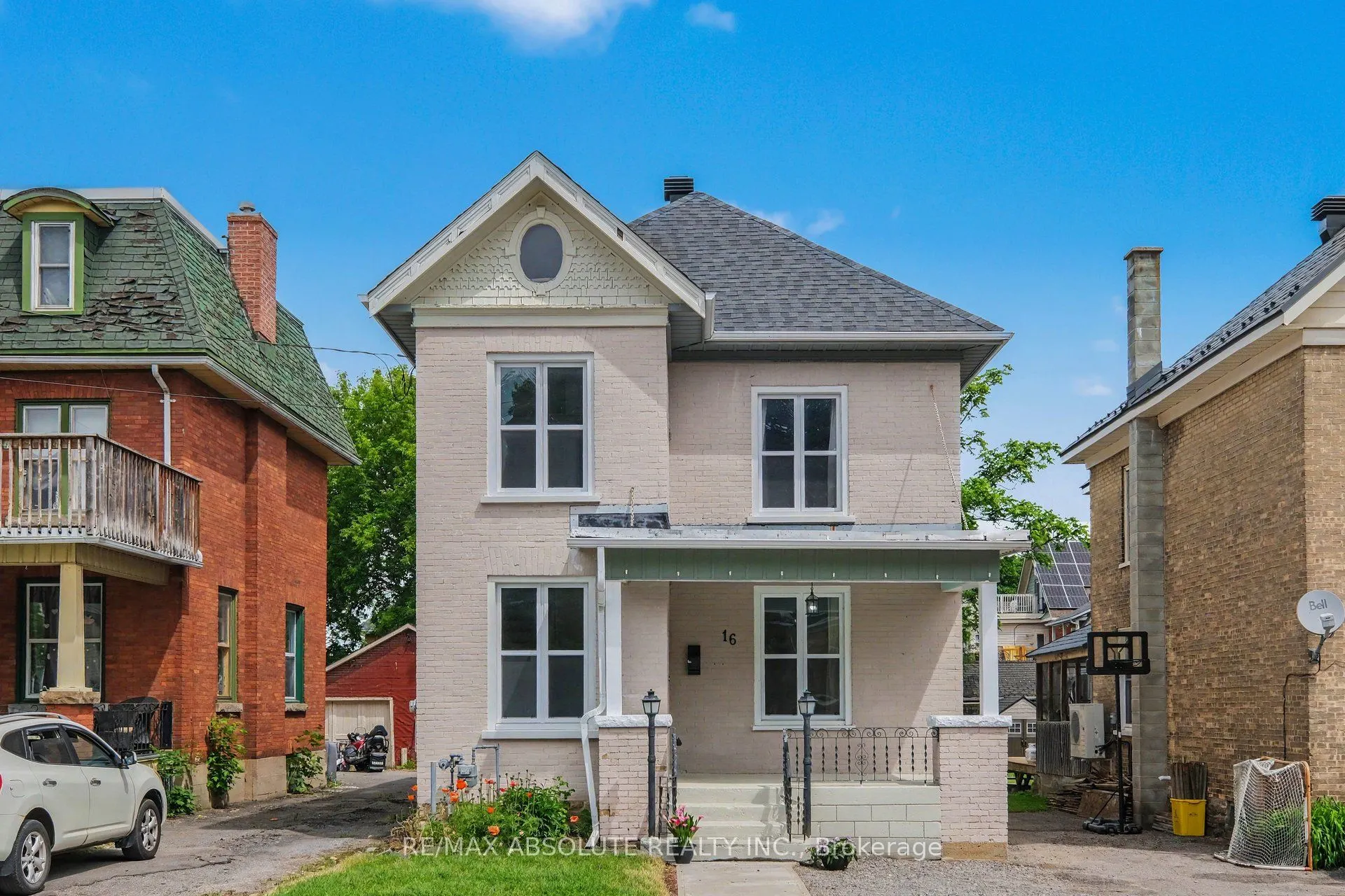 16 Glen Avenue