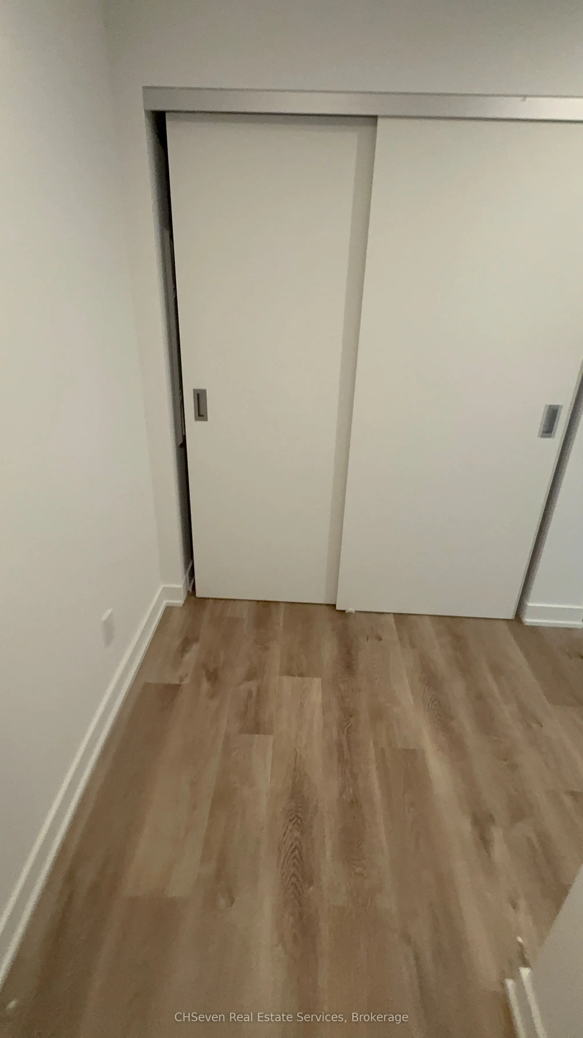 91 John Street N #702