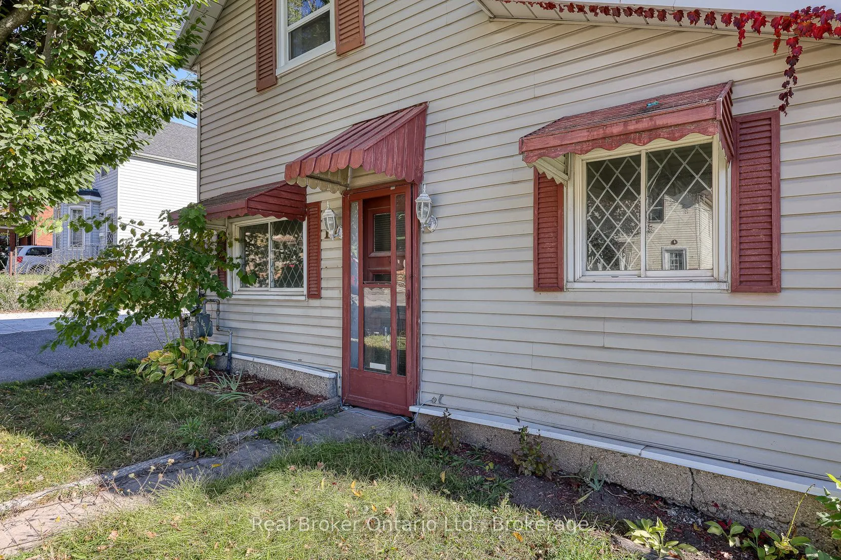 10 Givins Street