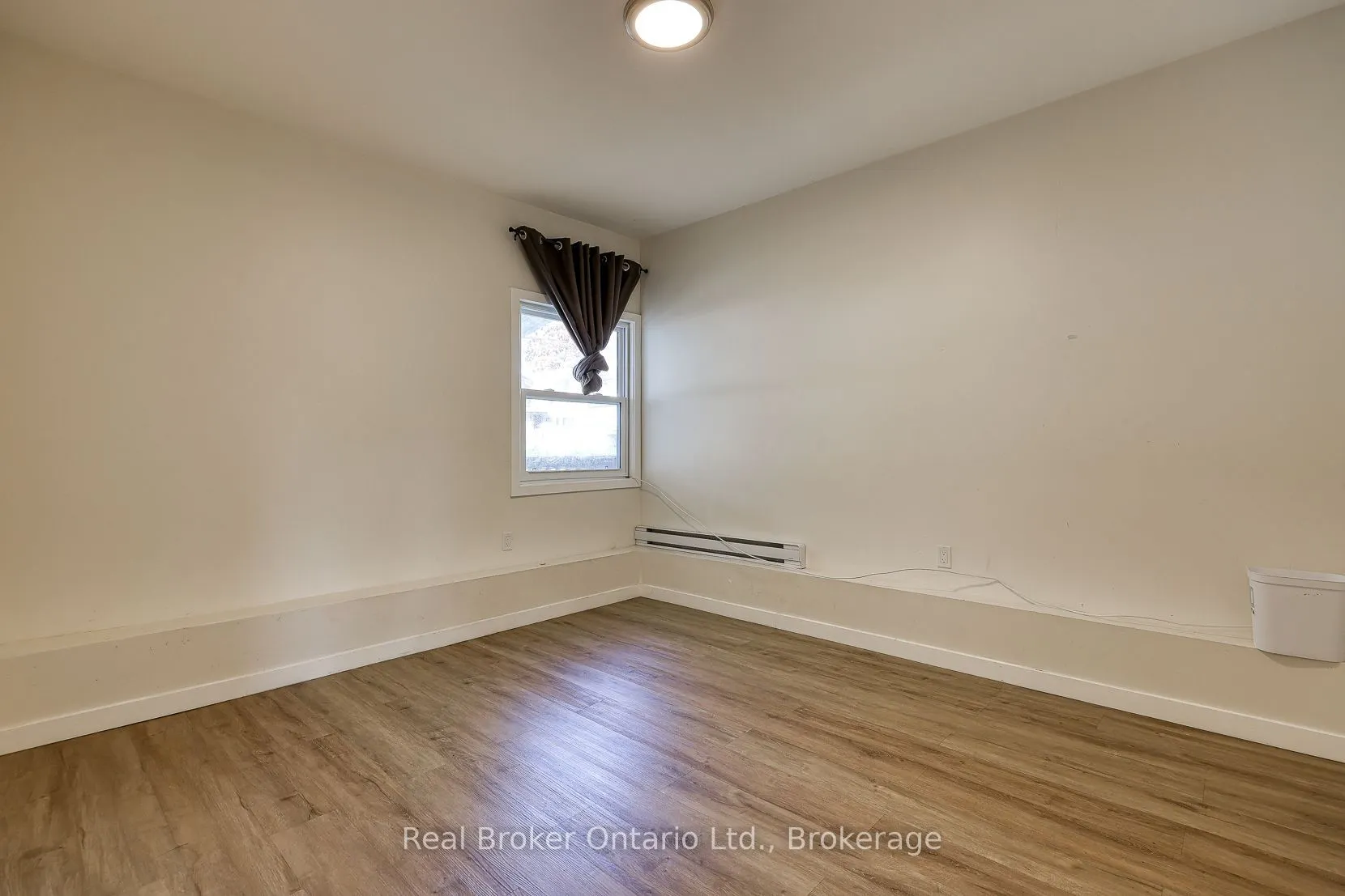 10 Givins Street