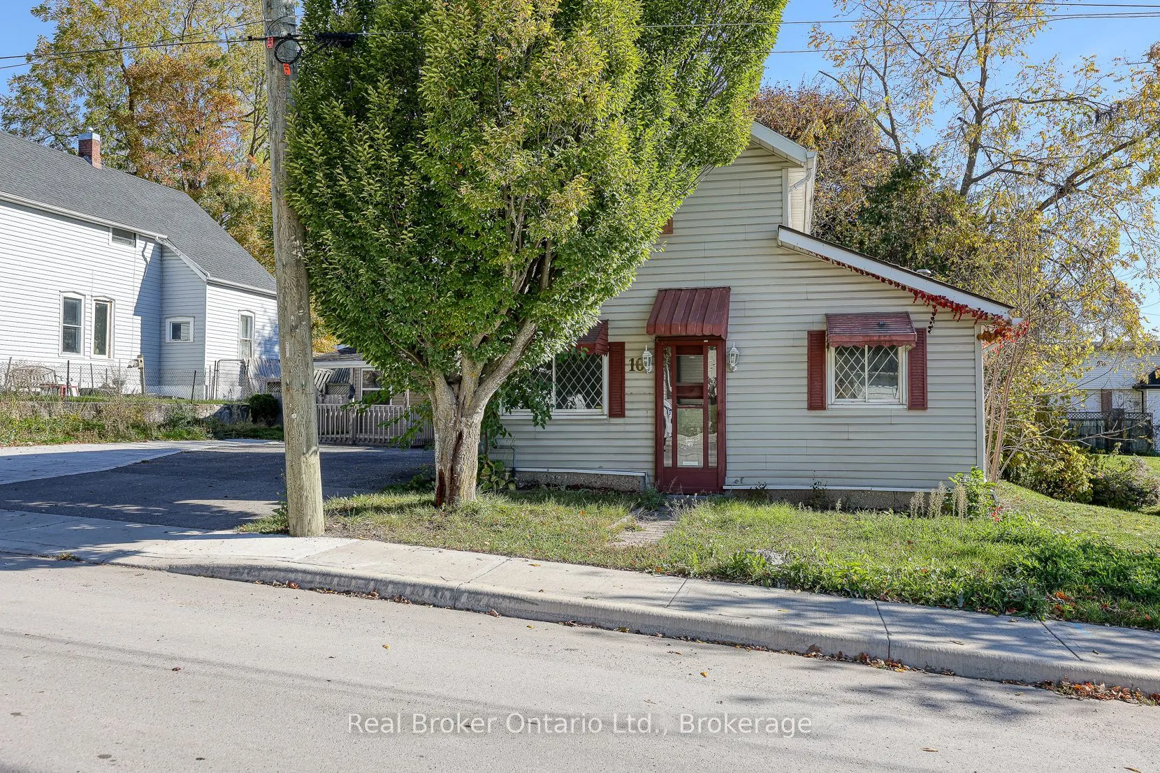 10 Givins Street