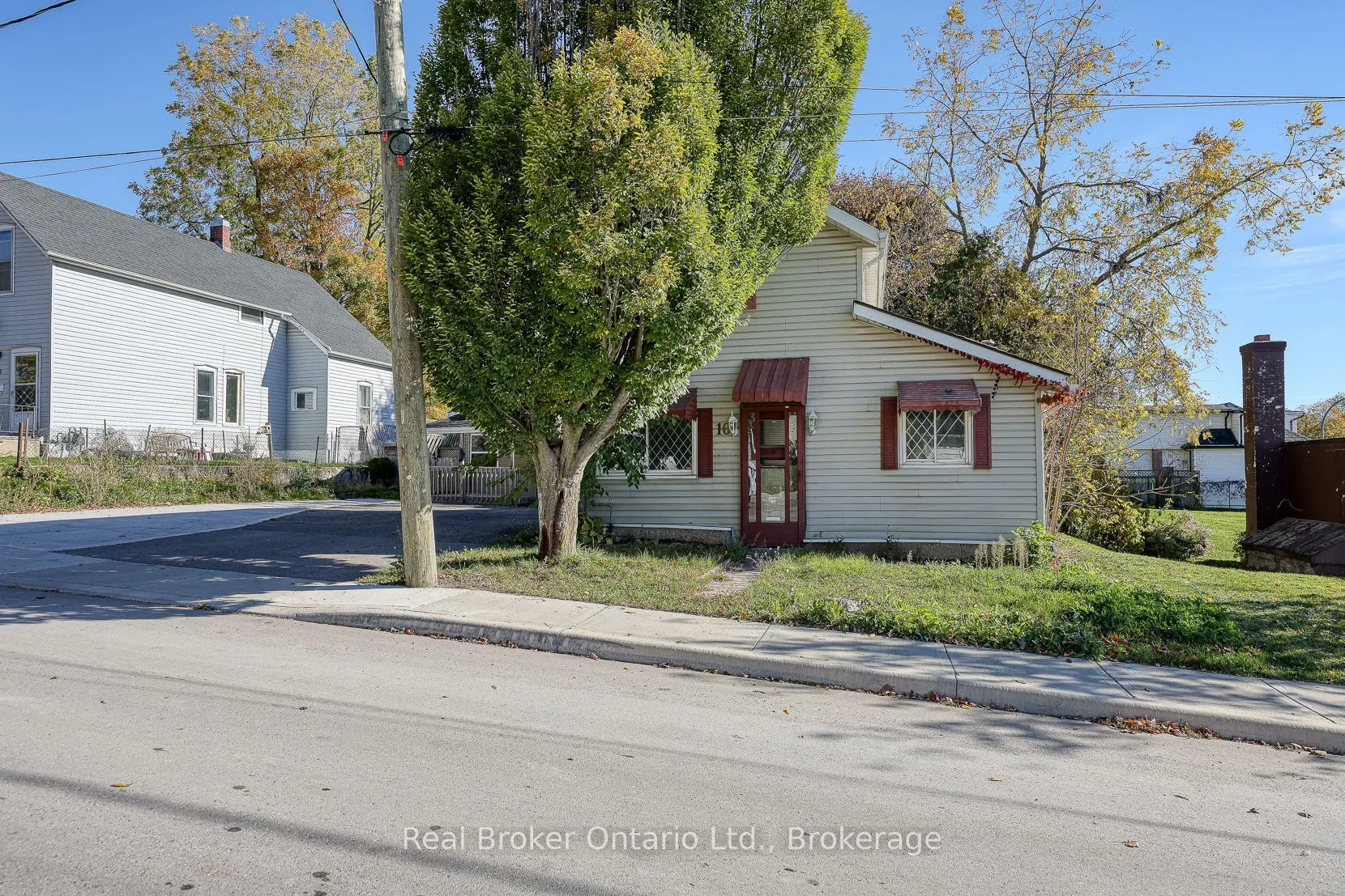 10 Givins Street
