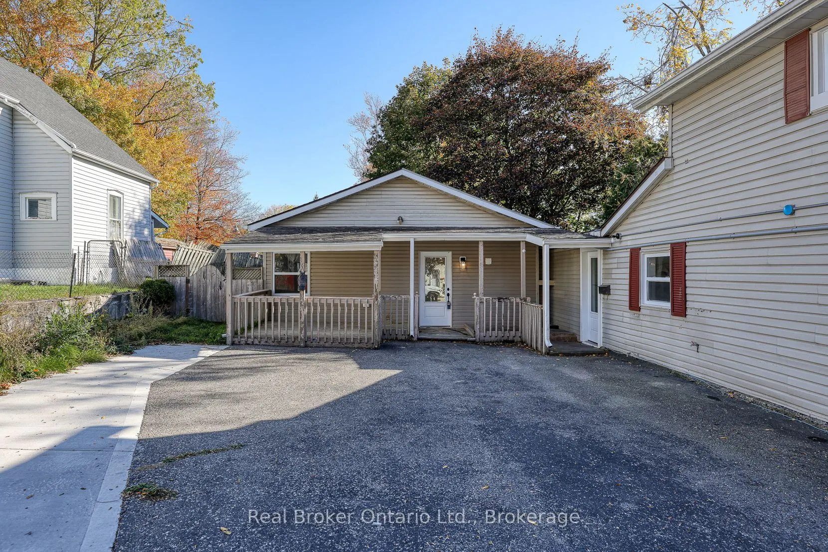 10 Givins Street