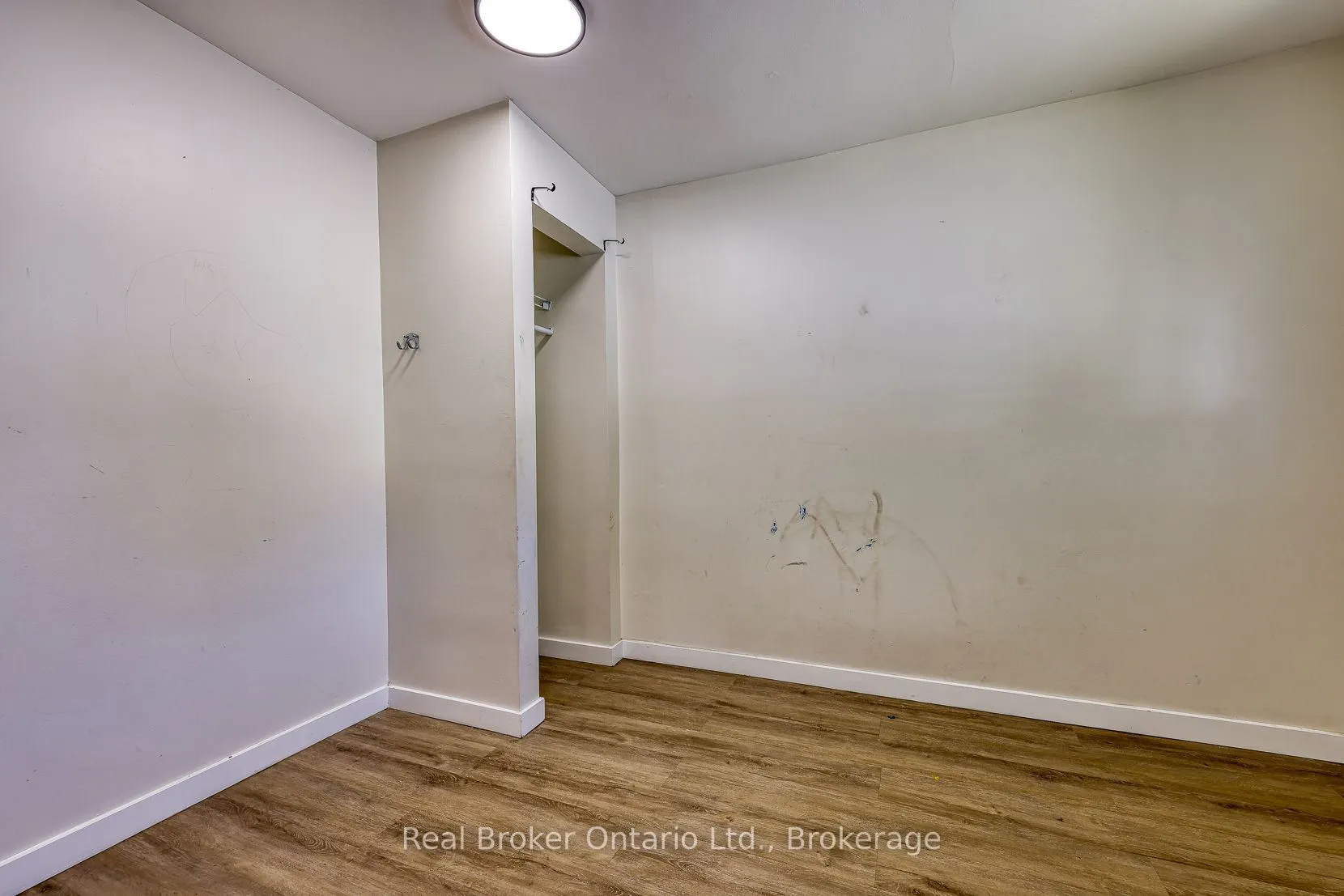 10 Givins Street