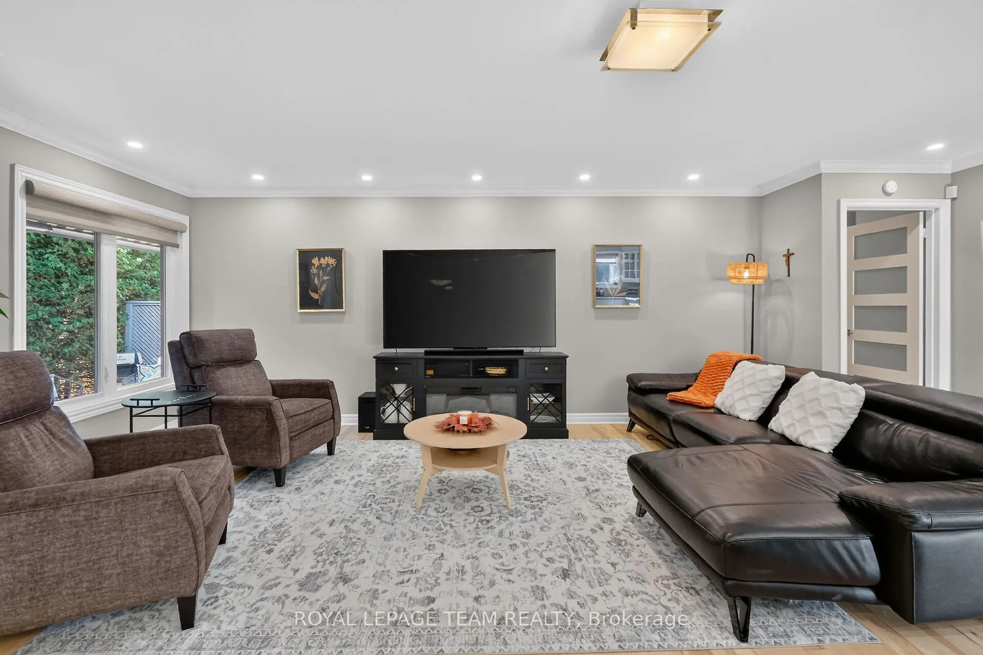 12 Castle Harbour Court #14