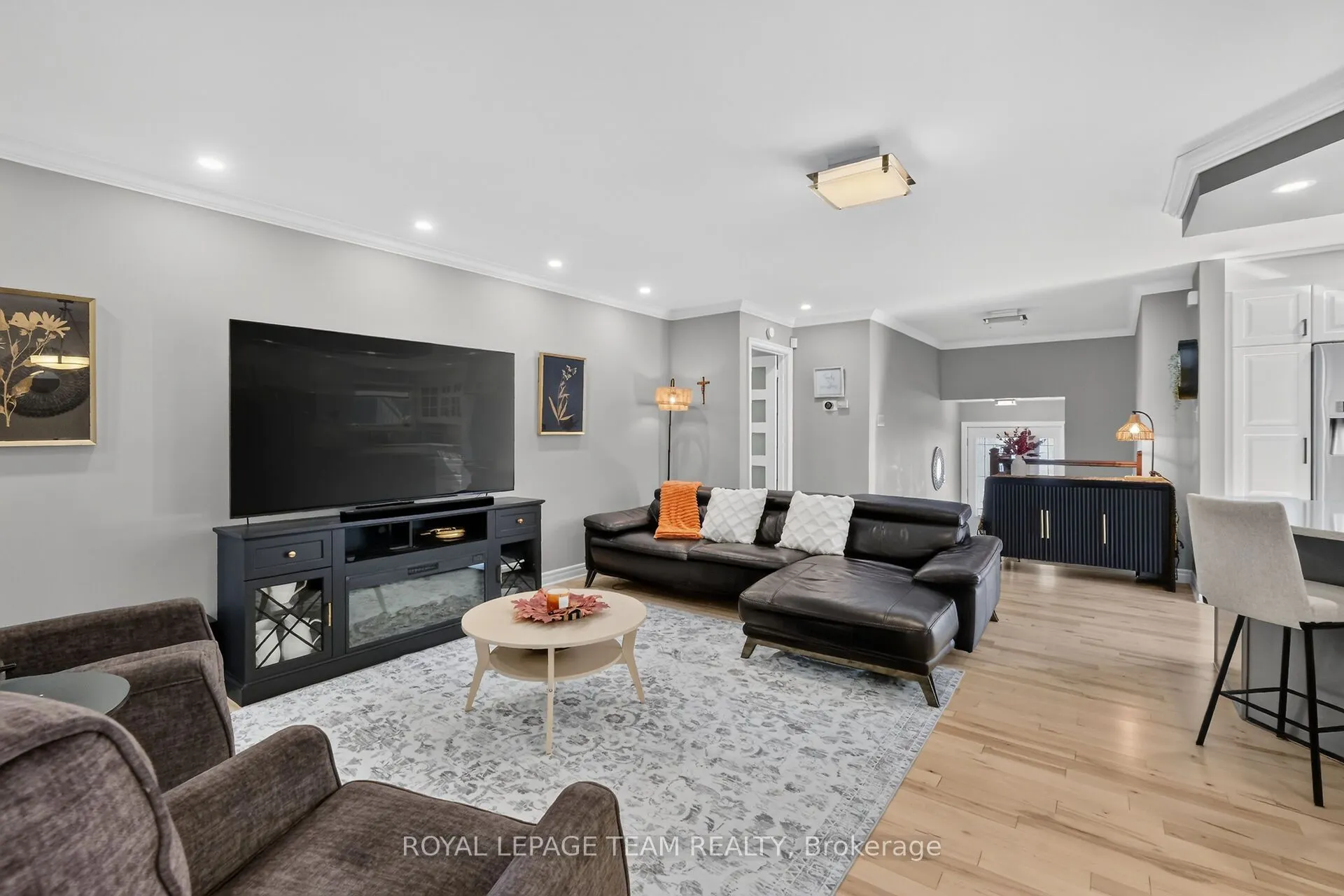 12 Castle Harbour Court #14