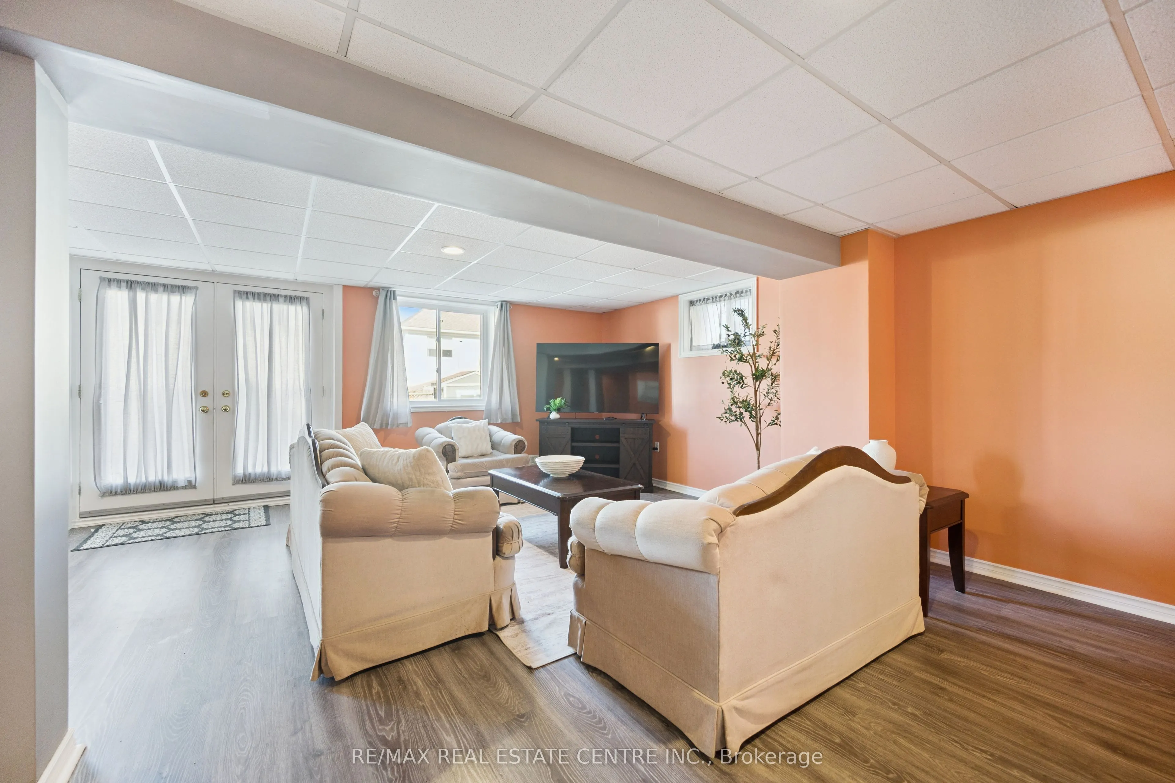 27 Triller Avenue
