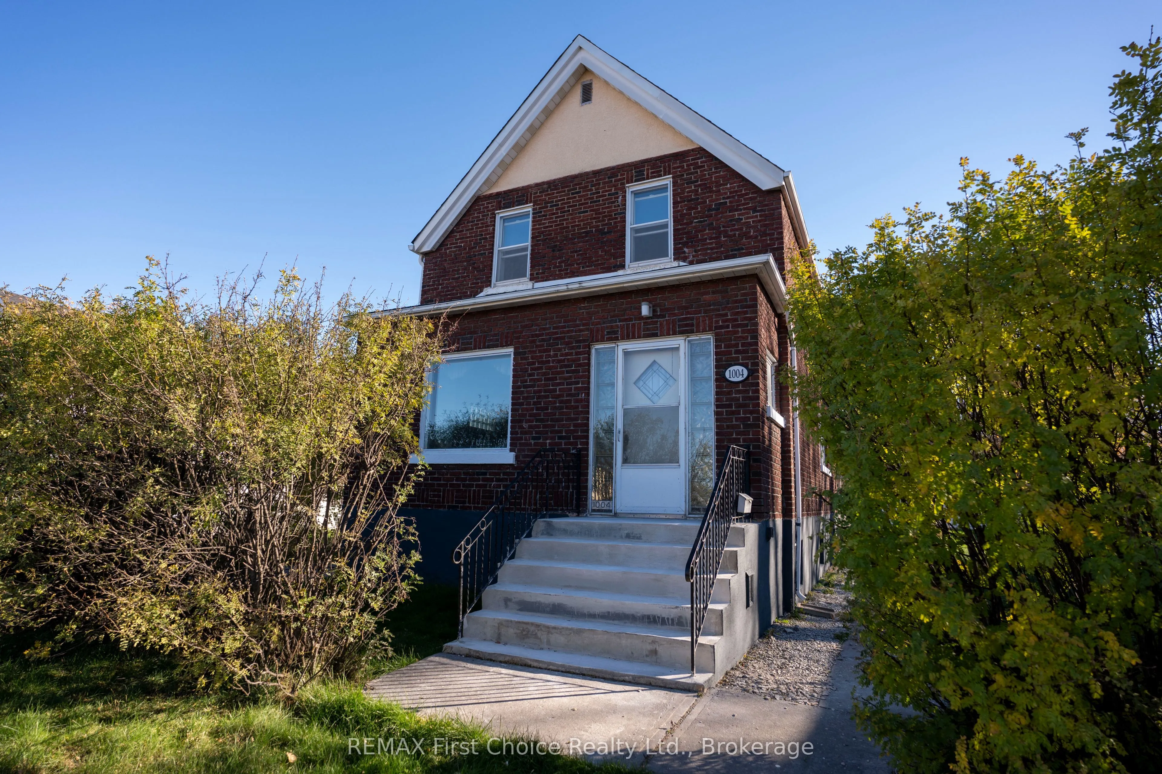 1004 Alberta Street