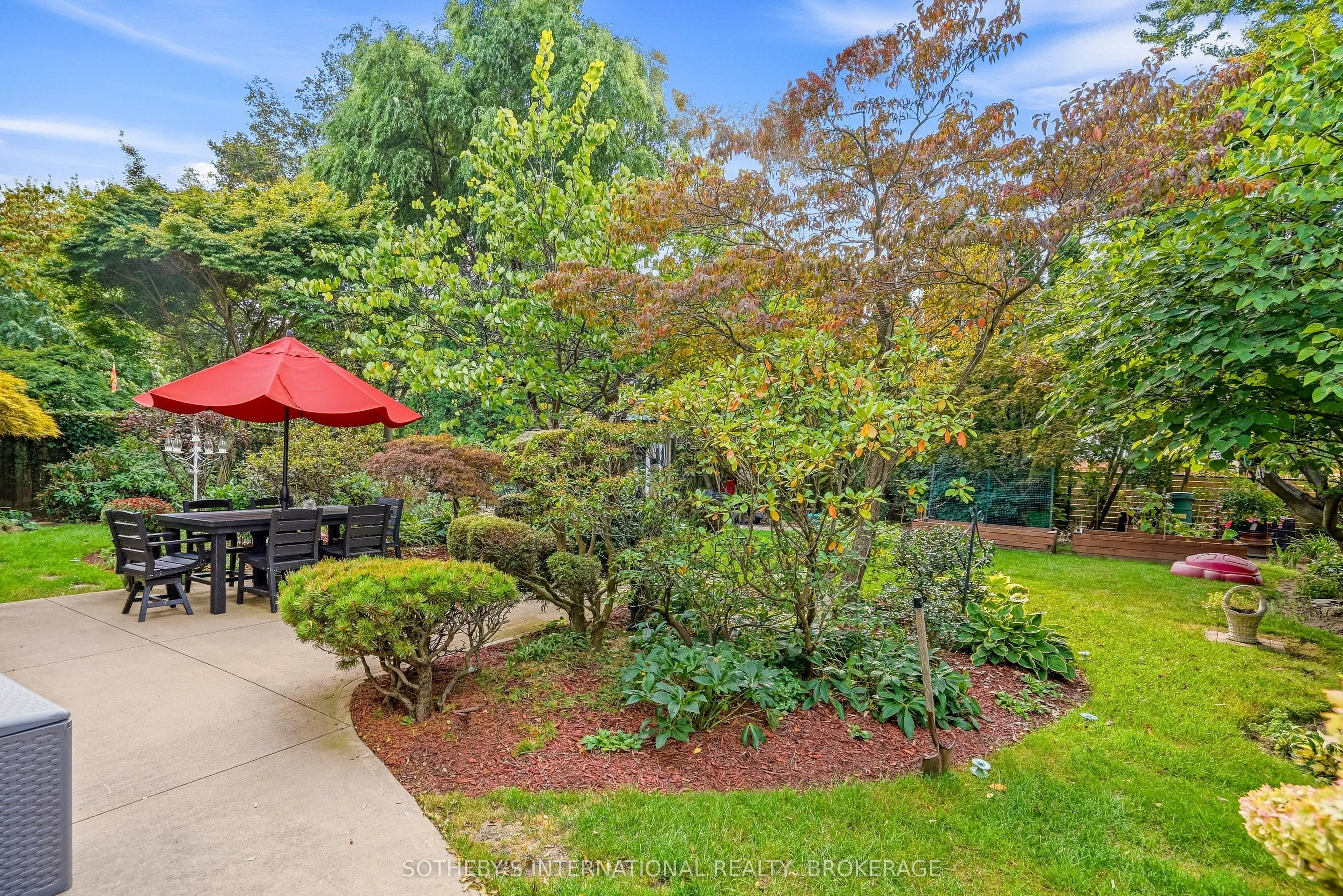 55 Shoreline Drive