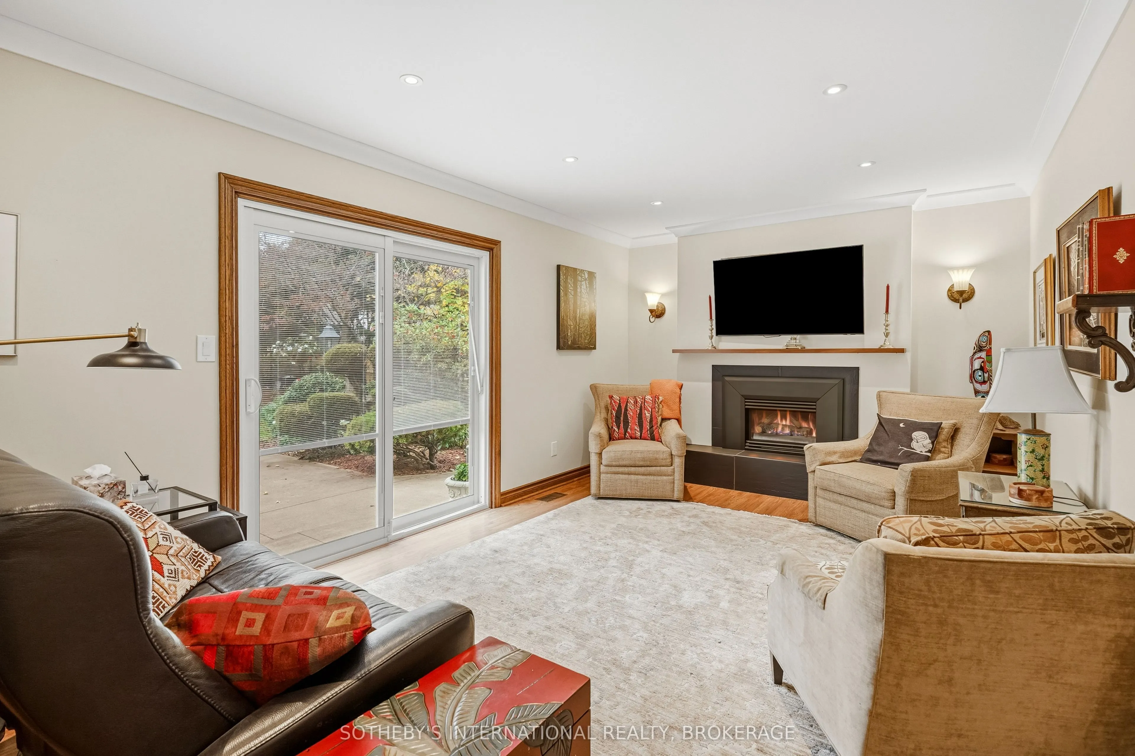 55 Shoreline Drive