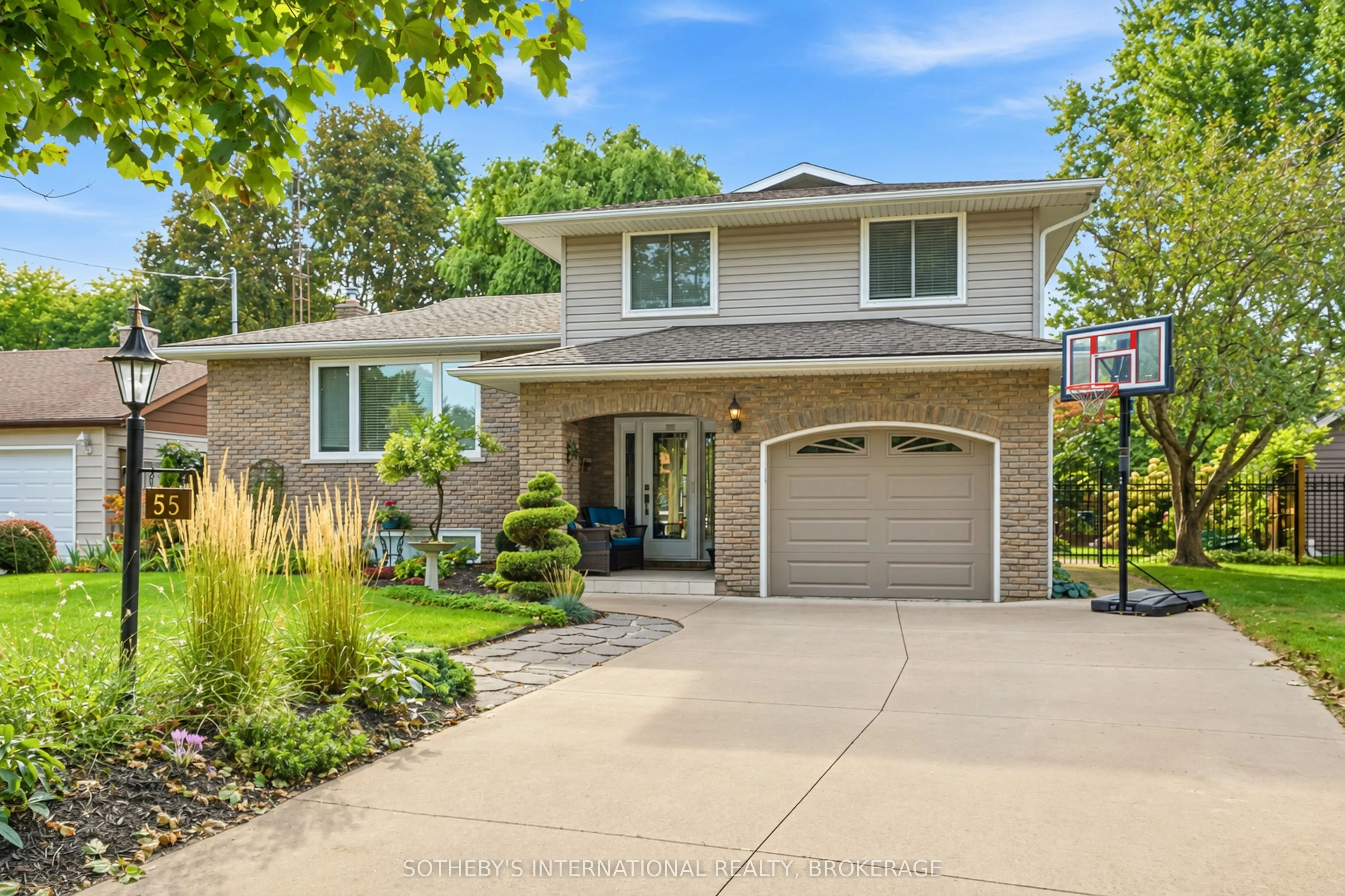 55 Shoreline Drive
