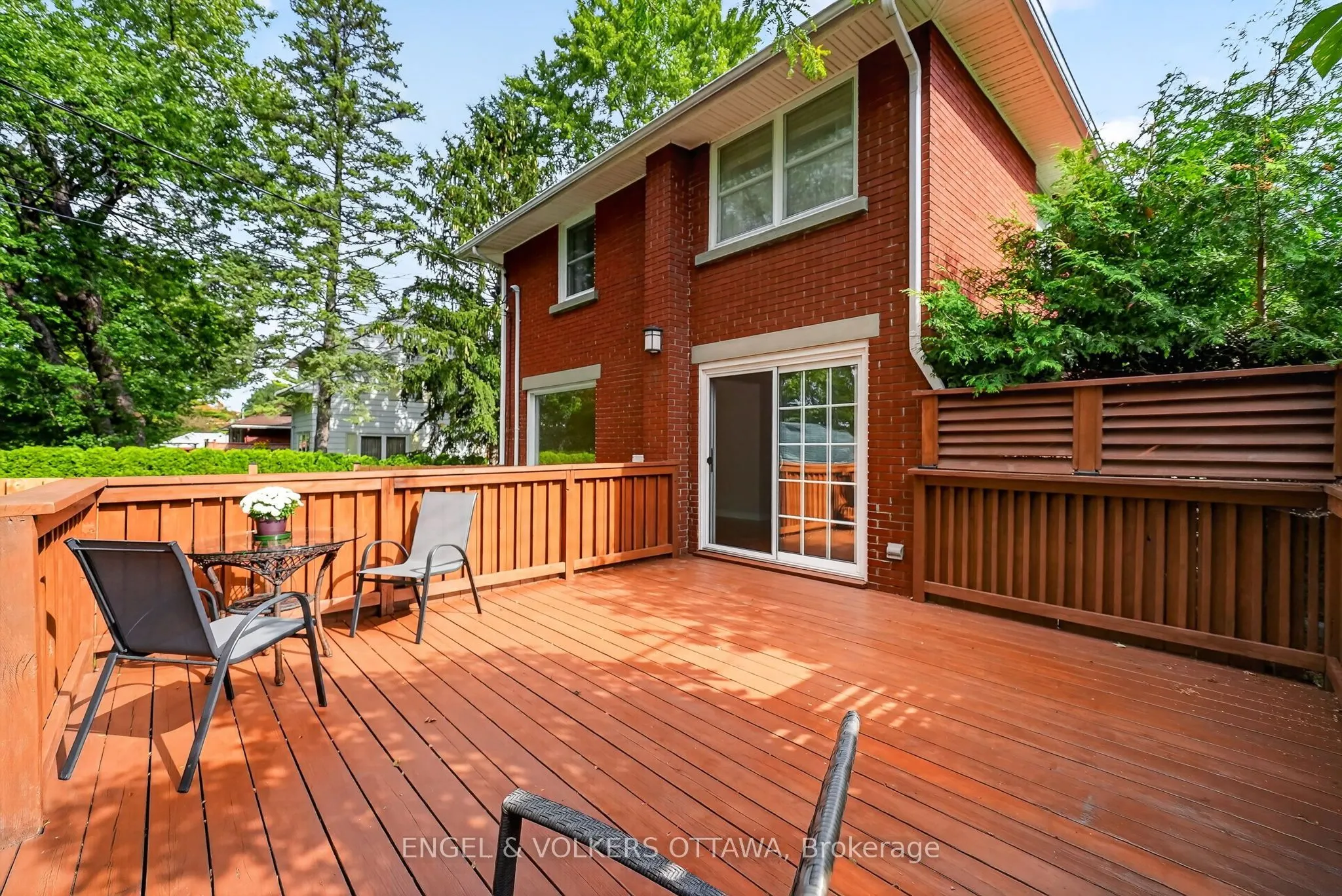 916 Iroquois Road