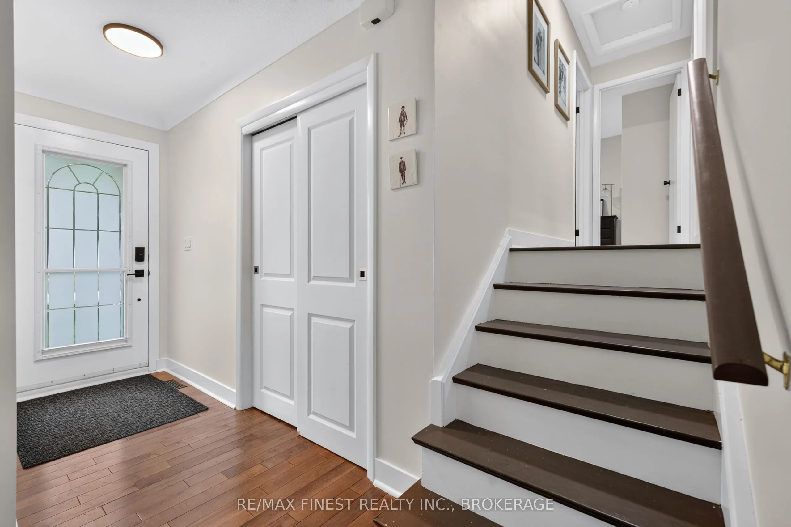89 Sunset Boulevard