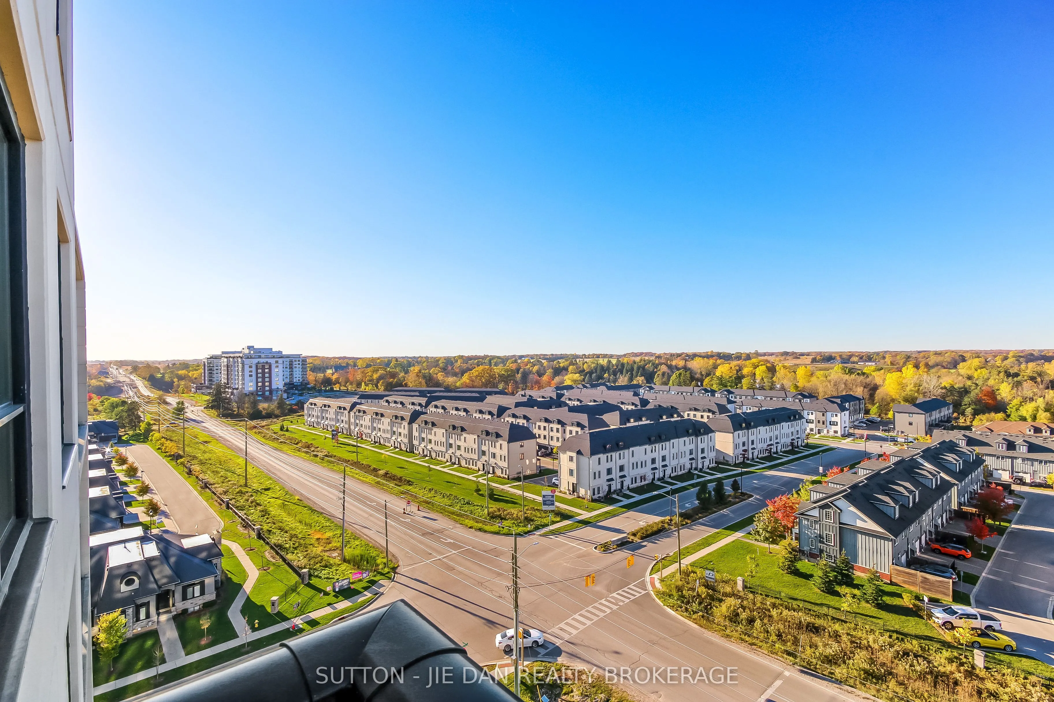 260 Villagewalk Boulevard #912