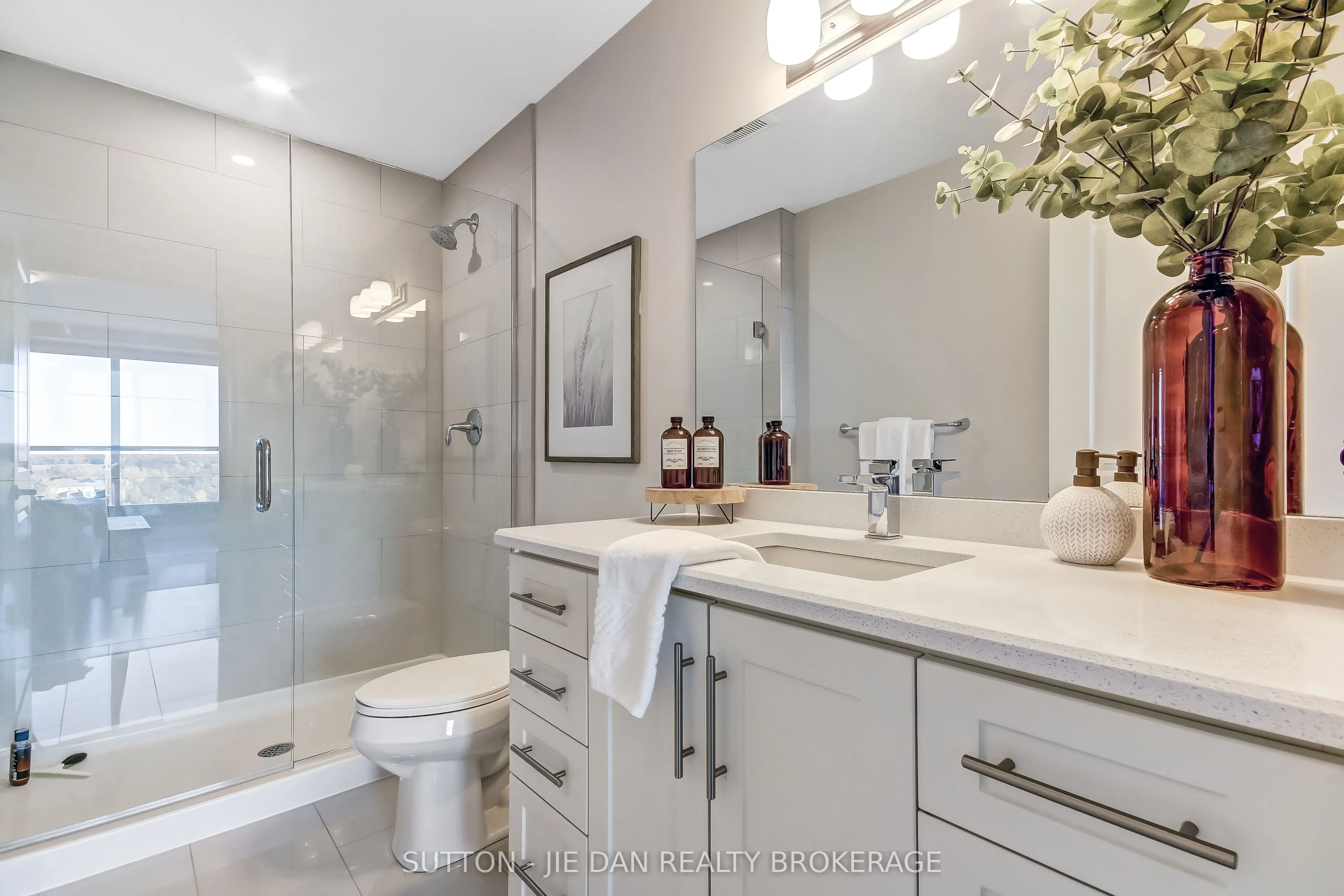 260 Villagewalk Boulevard #912