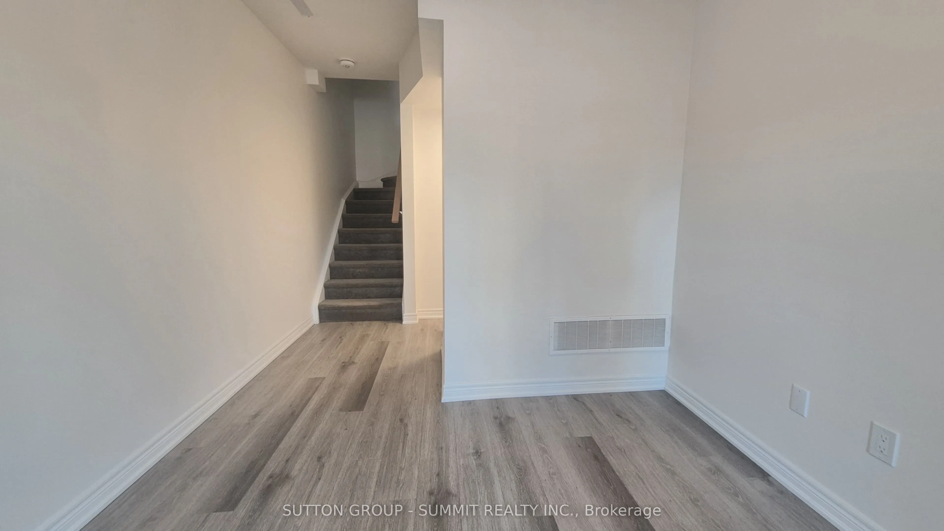 104 Dryden Lane #104