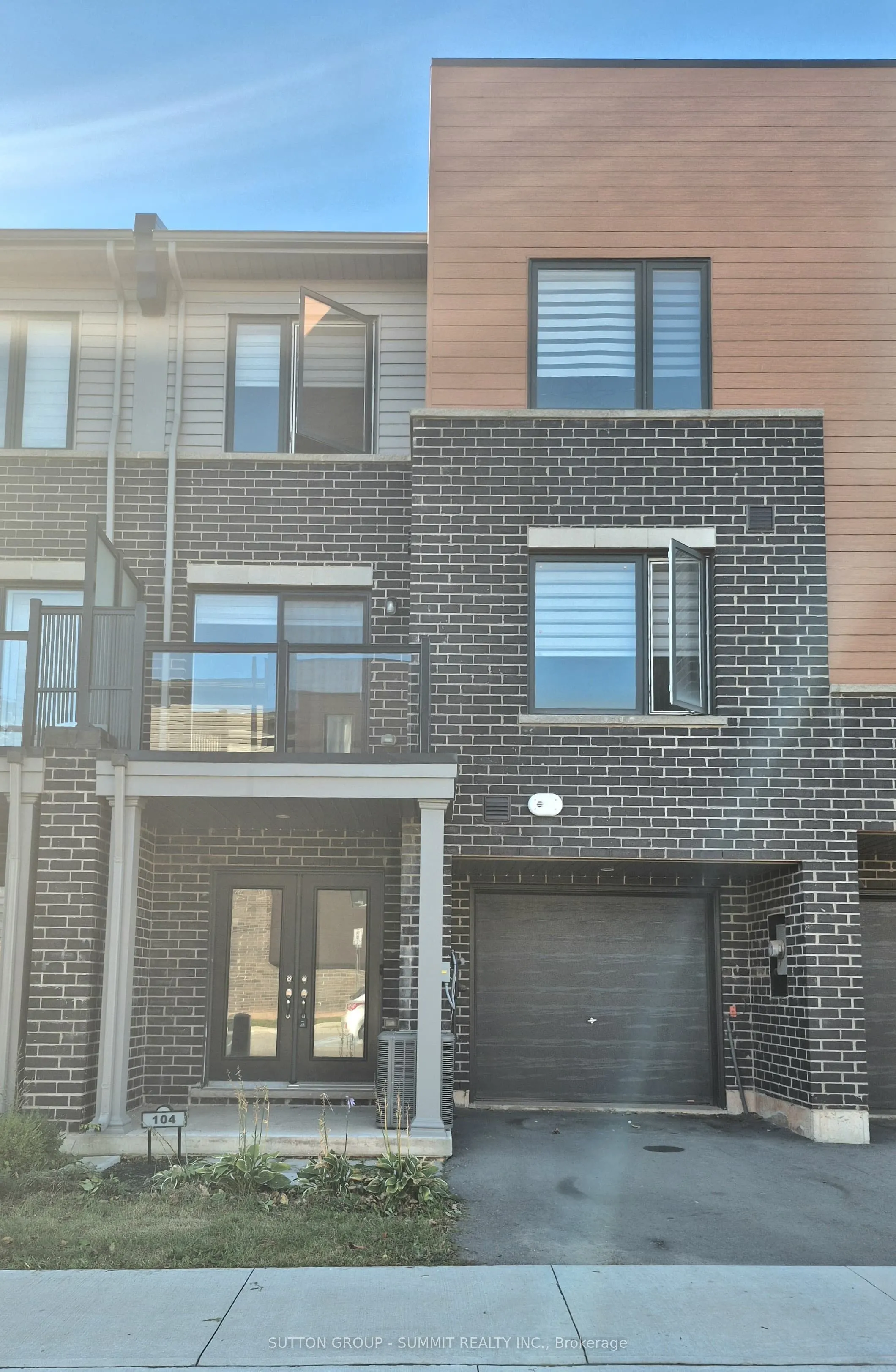 104 Dryden Lane #104