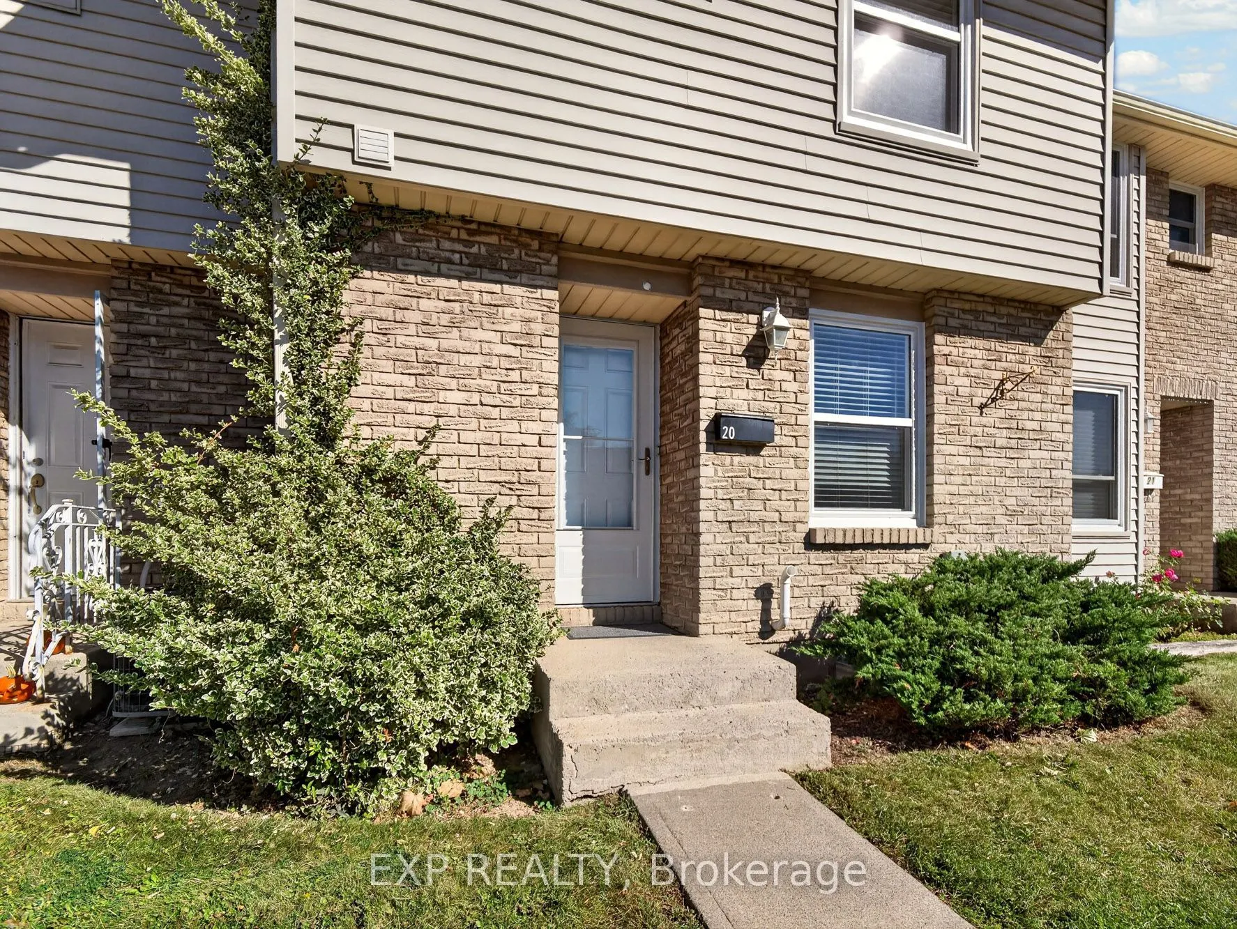 242 LAKEPORT Road #20