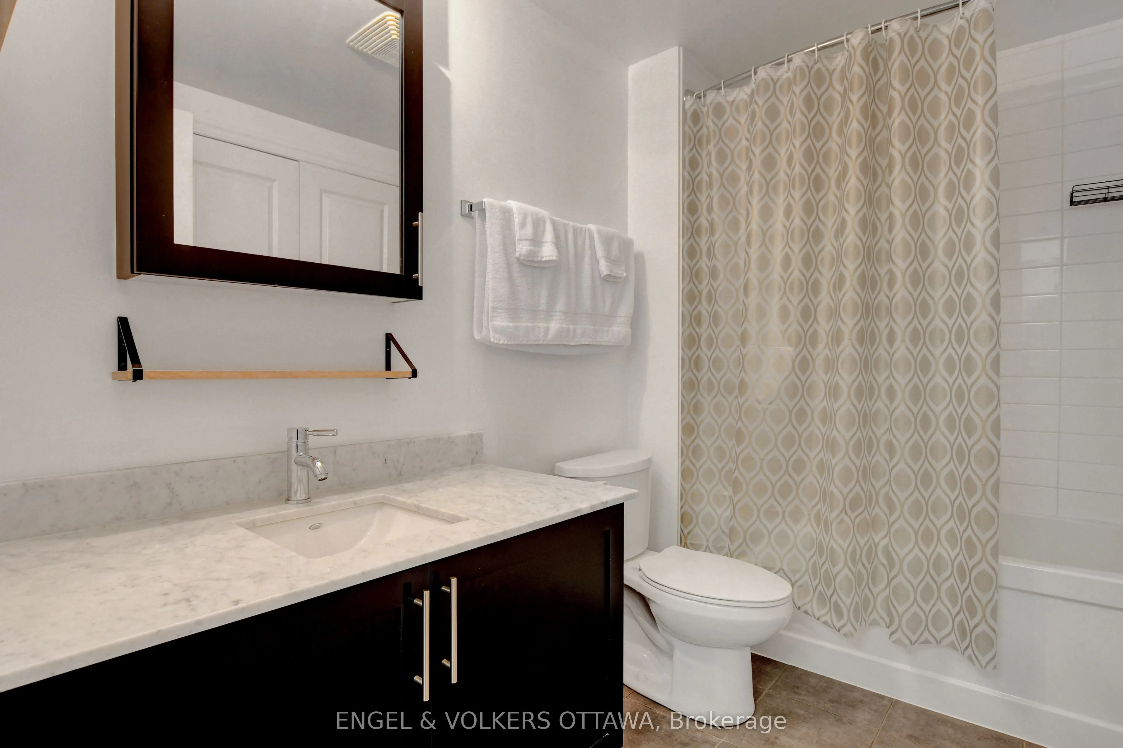 242 Rideau Street #1305