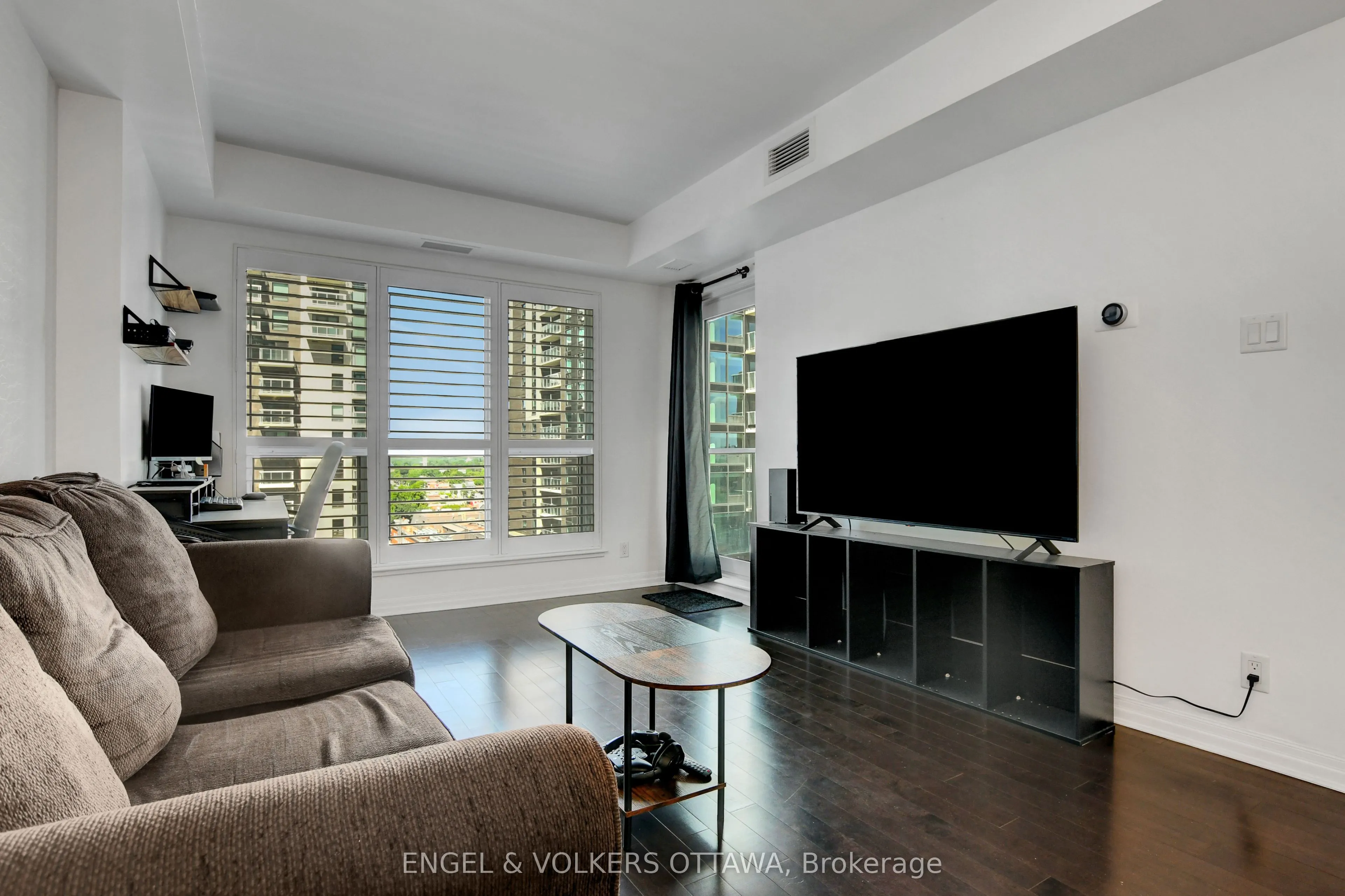 242 Rideau Street #1305