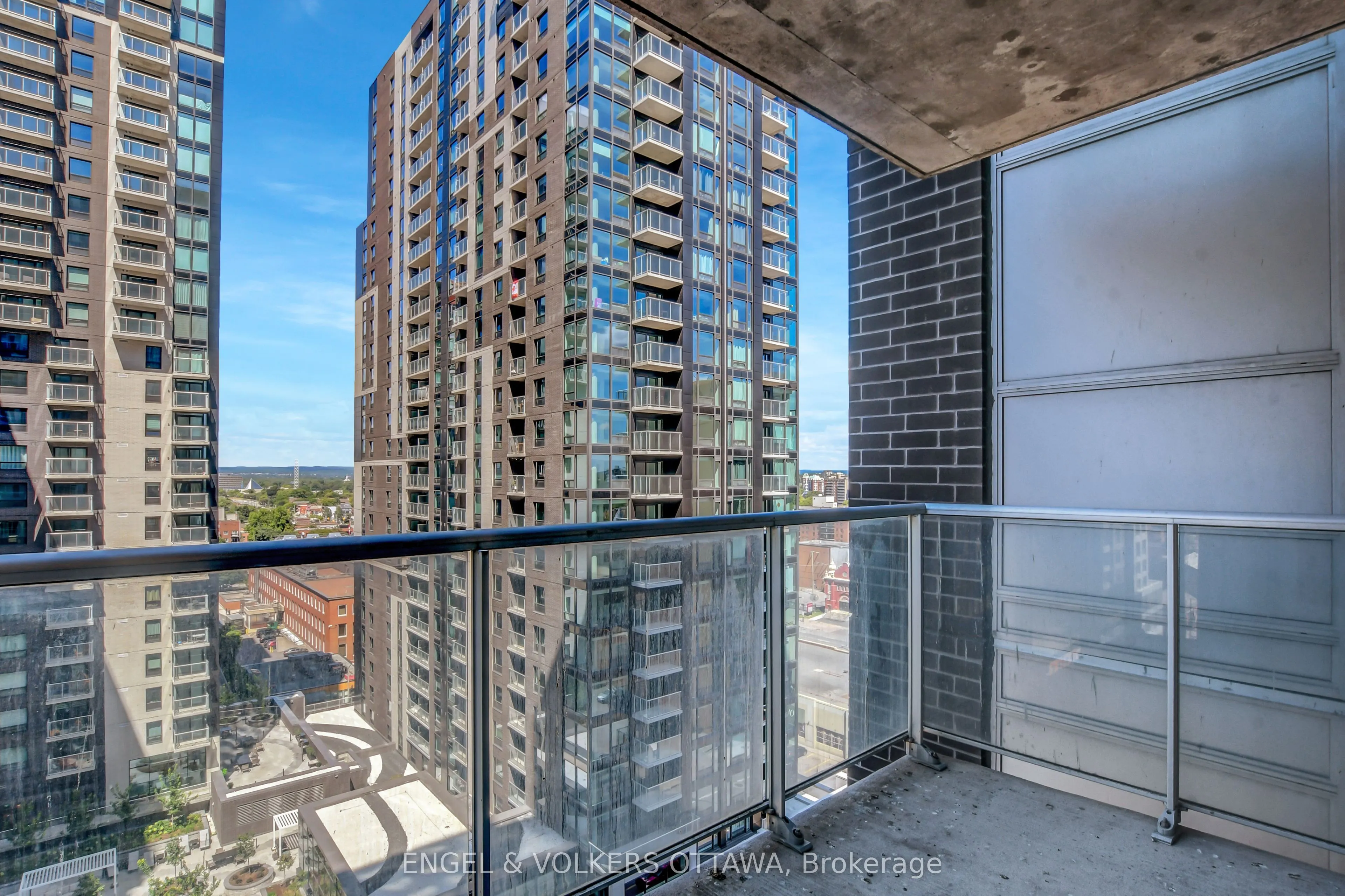 242 Rideau Street #1305
