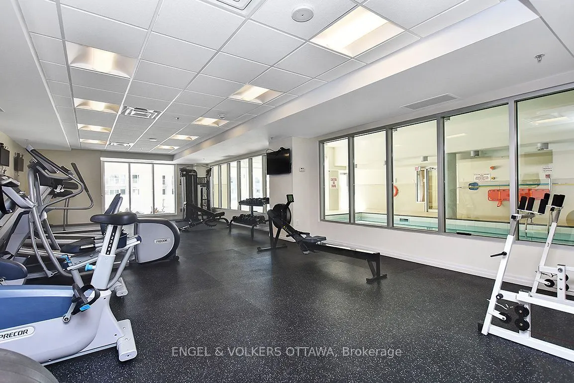 242 Rideau Street #1305