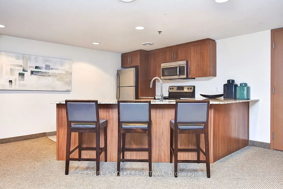 242 Rideau Street #1305