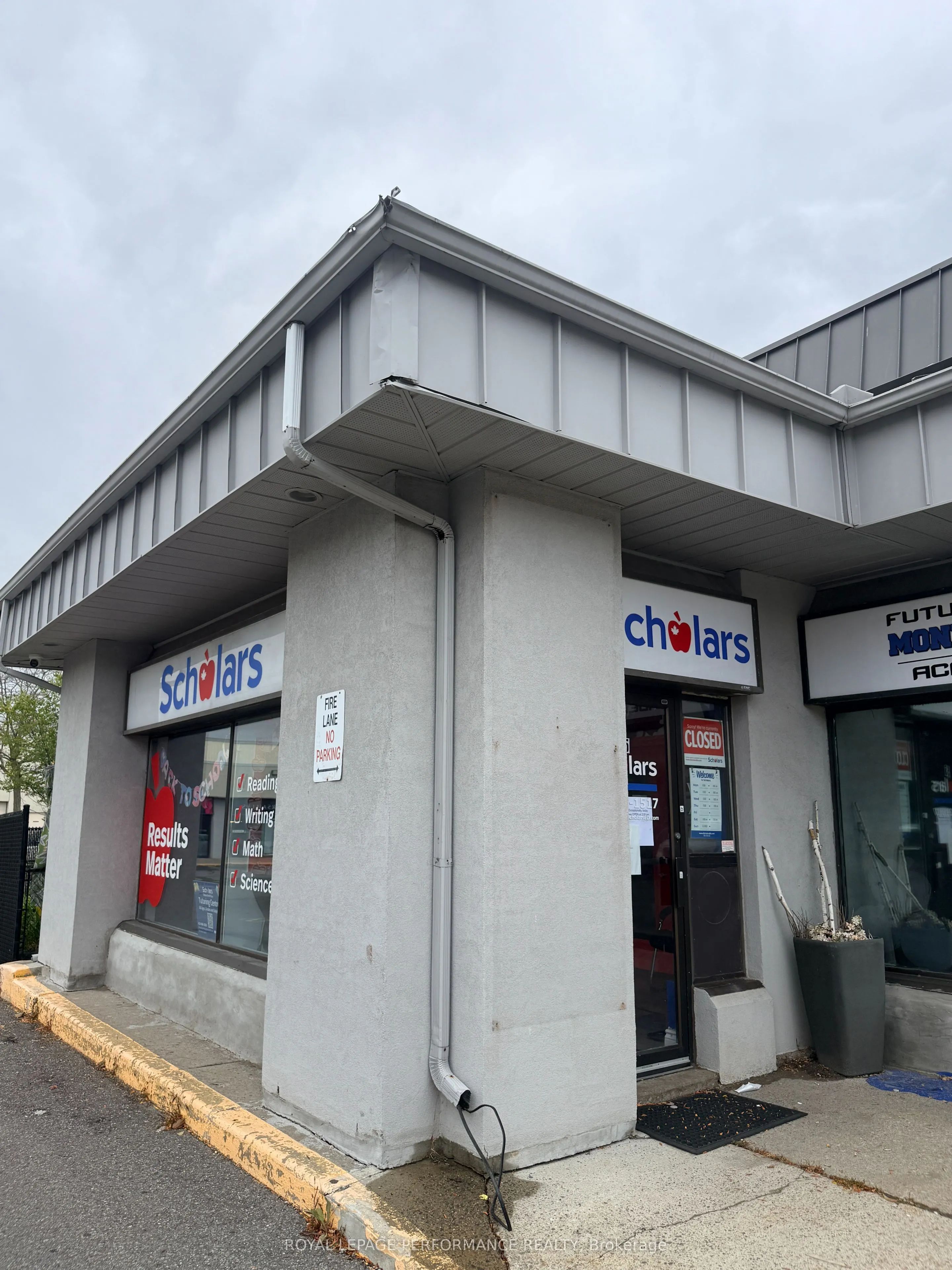 1920 BANK Street W #5