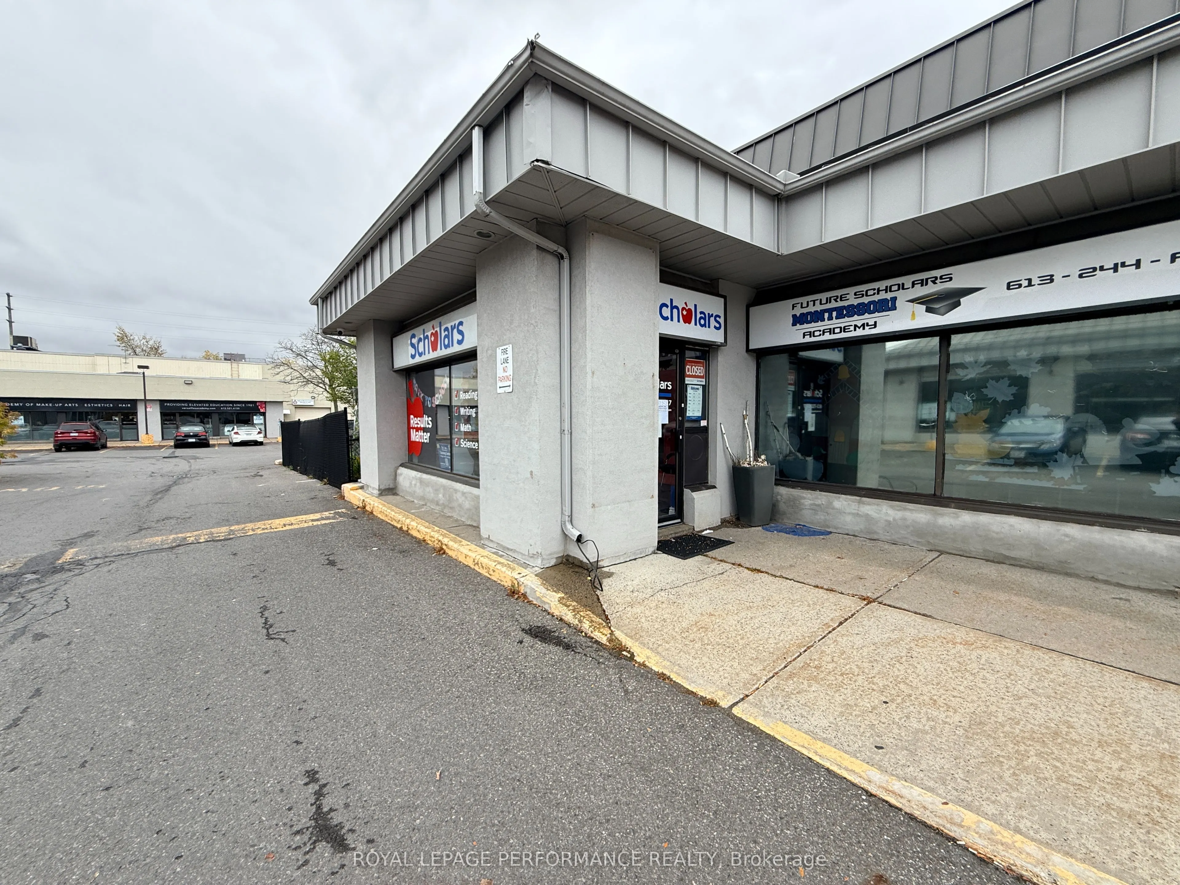 1920 BANK Street W #5
