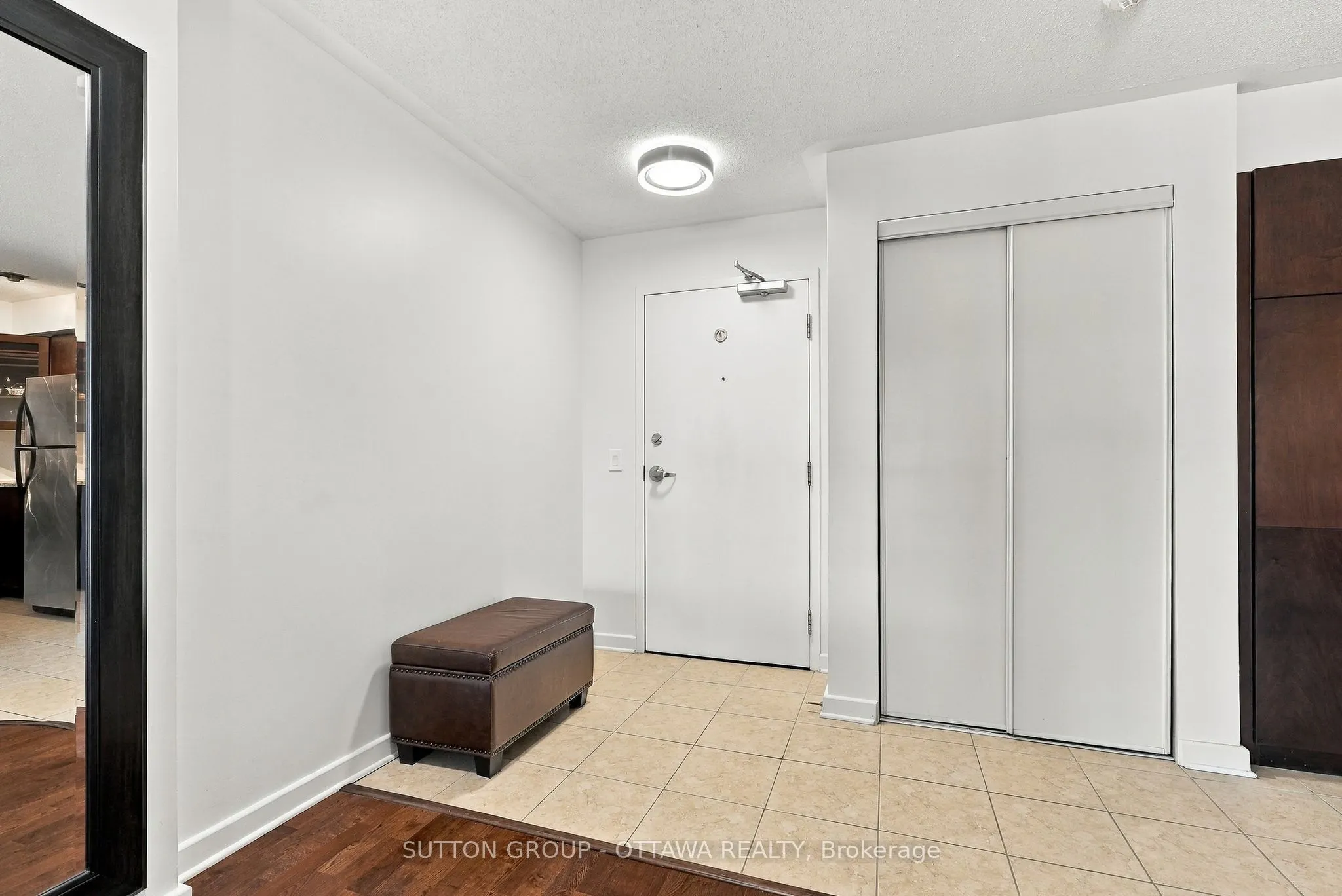 138 Somerset Street W #1012