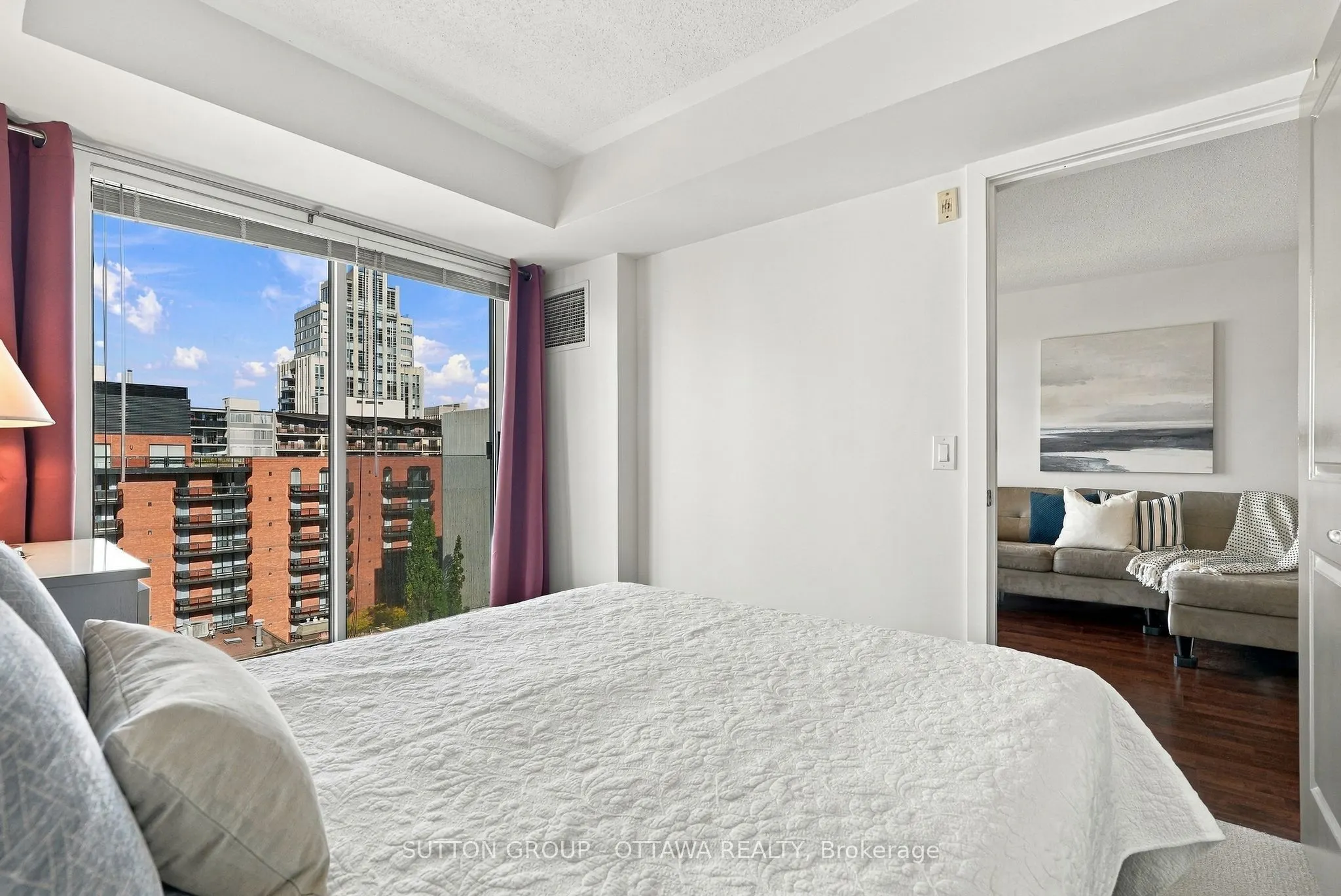 138 Somerset Street W #1012