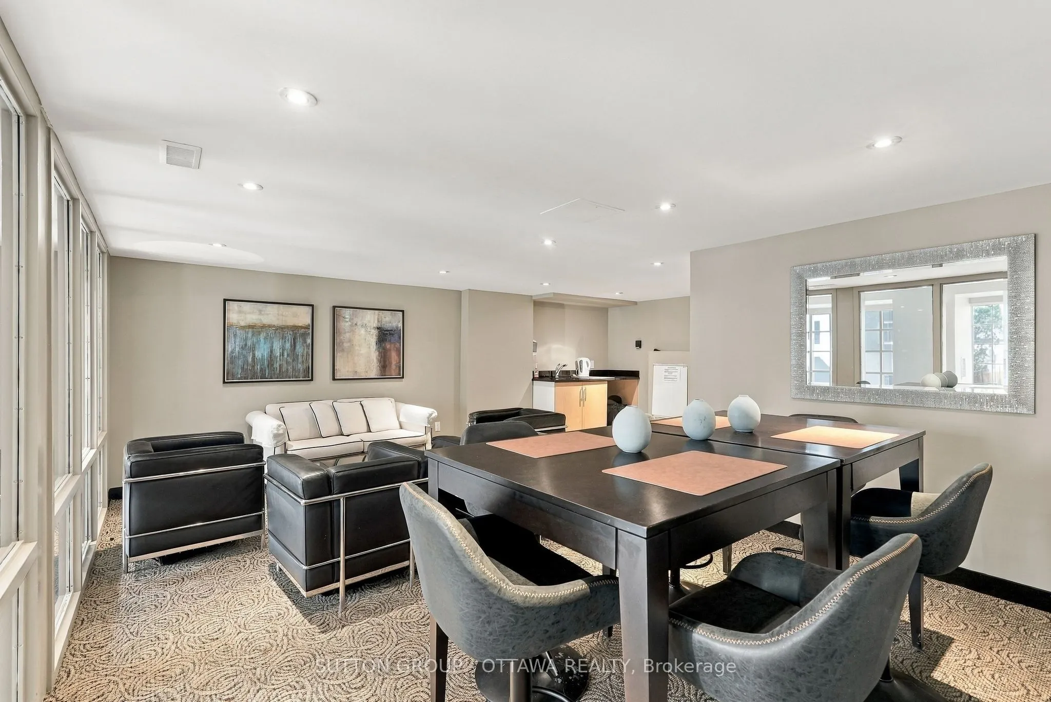 138 Somerset Street W #1012