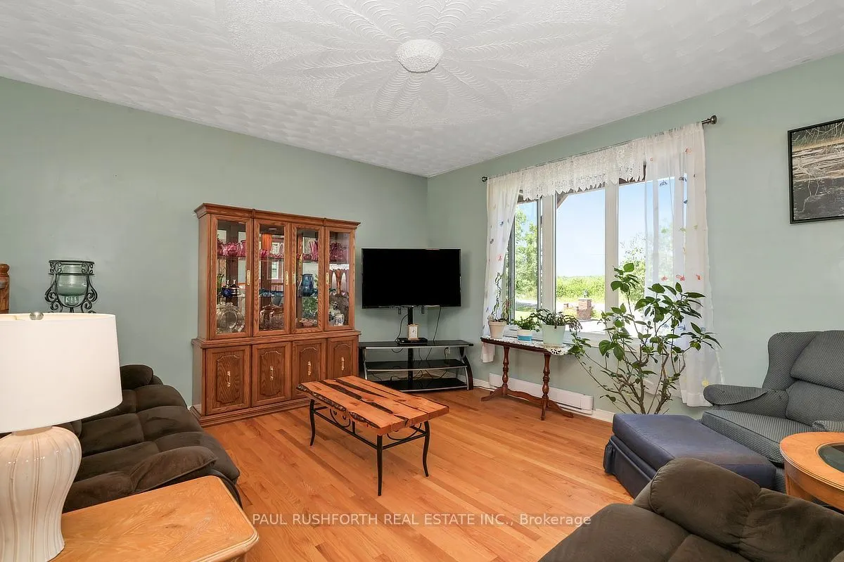 2362 Russland Road