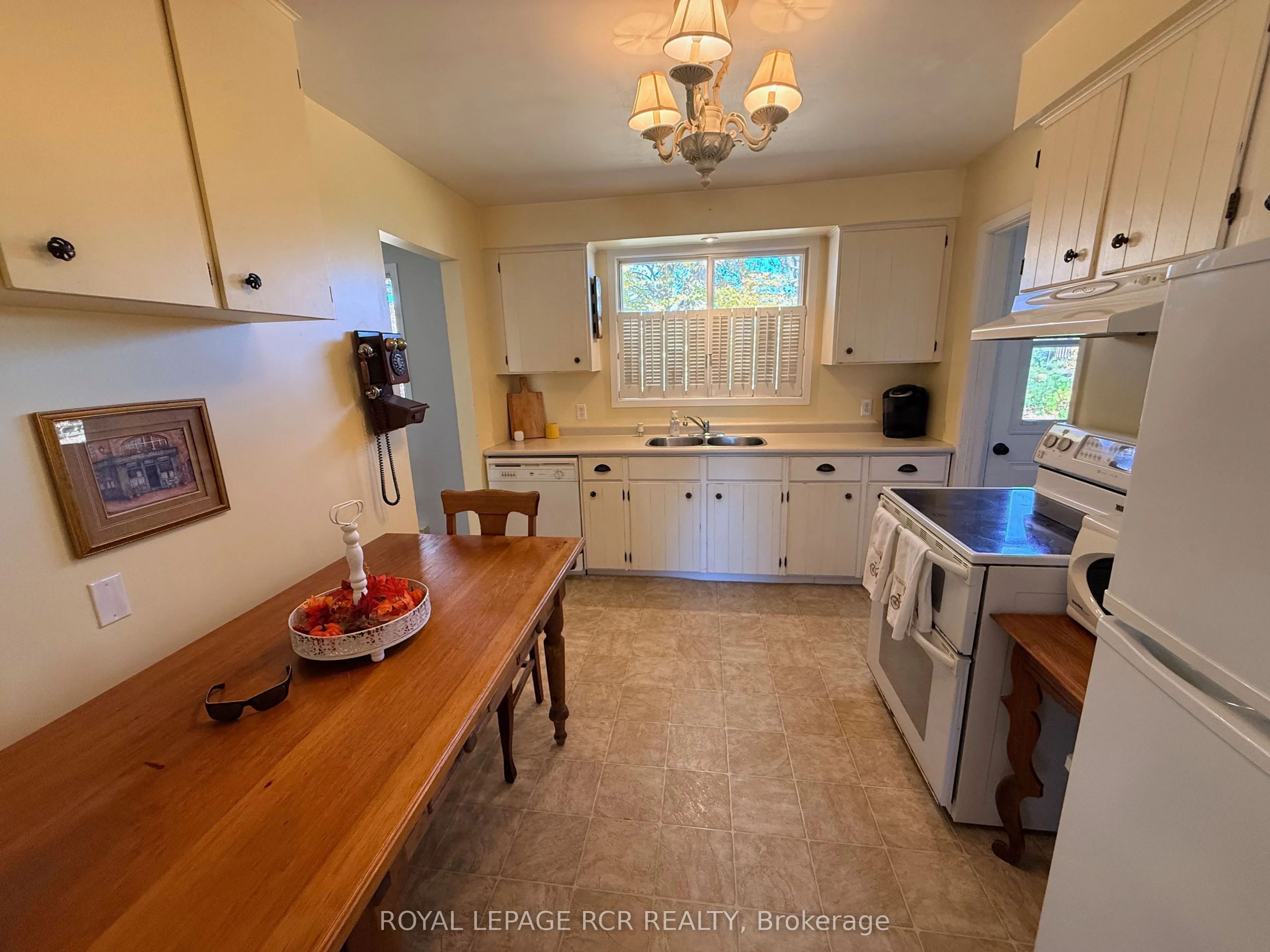 466 Sandhill Court