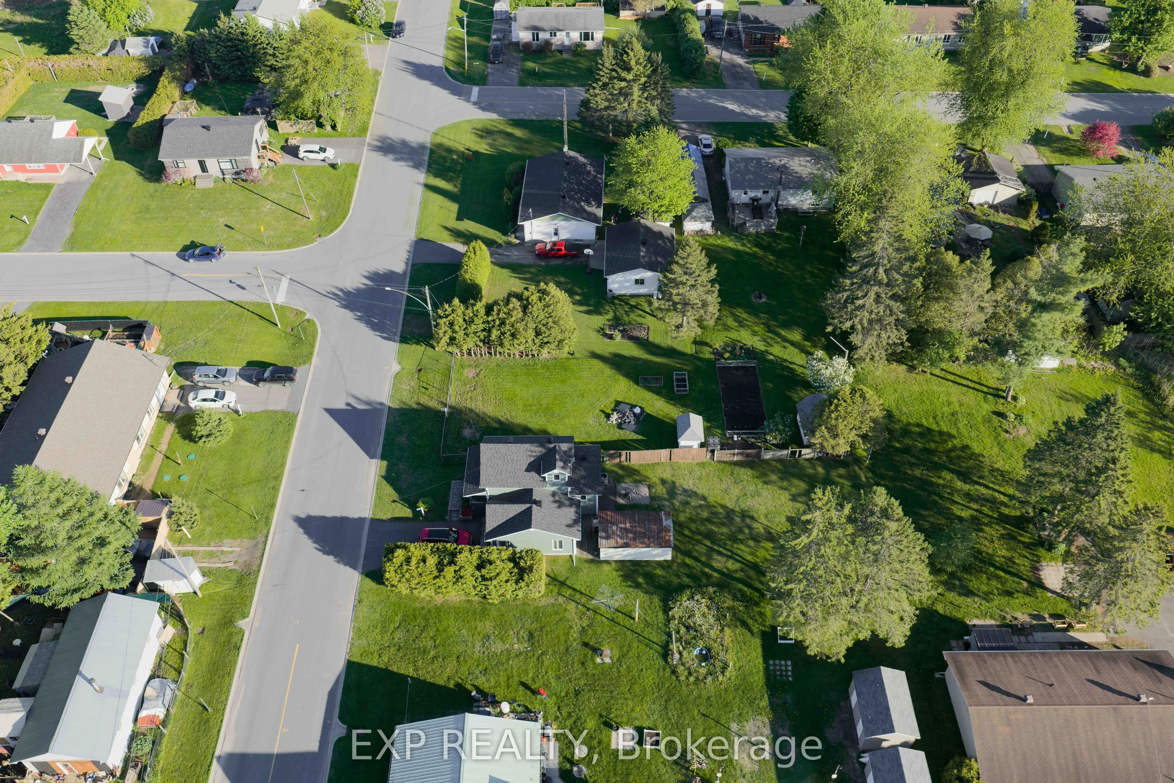 4 MONTCALM Street