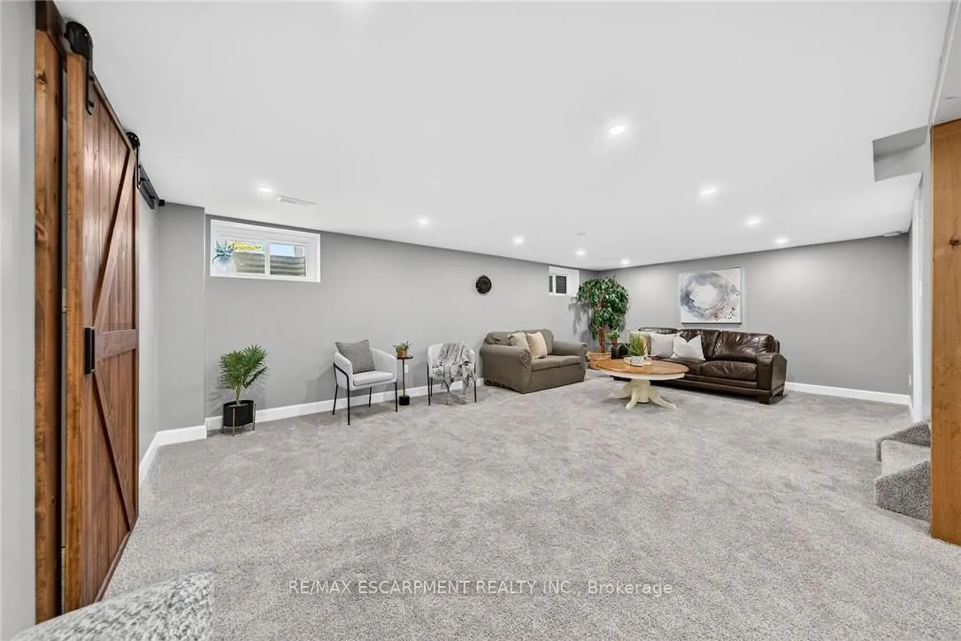 225 Maccrae Drive
