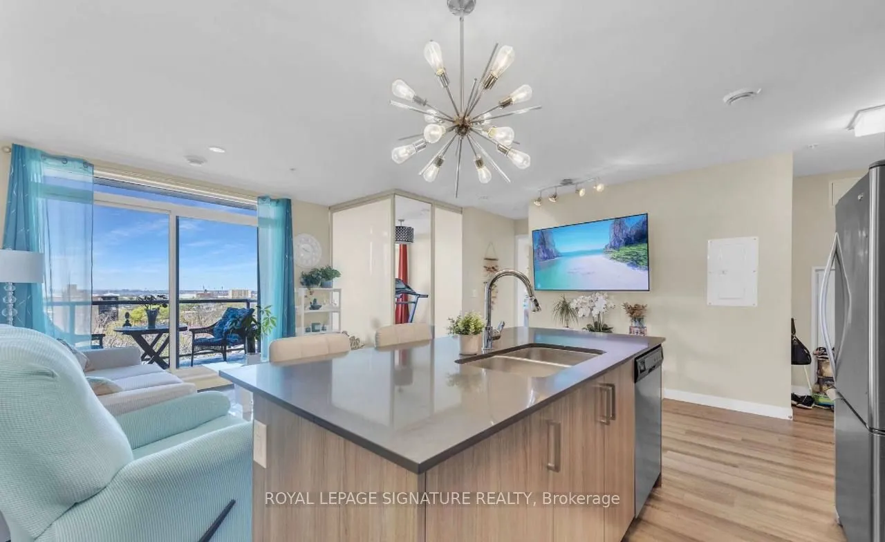 467 Charlton Street #405