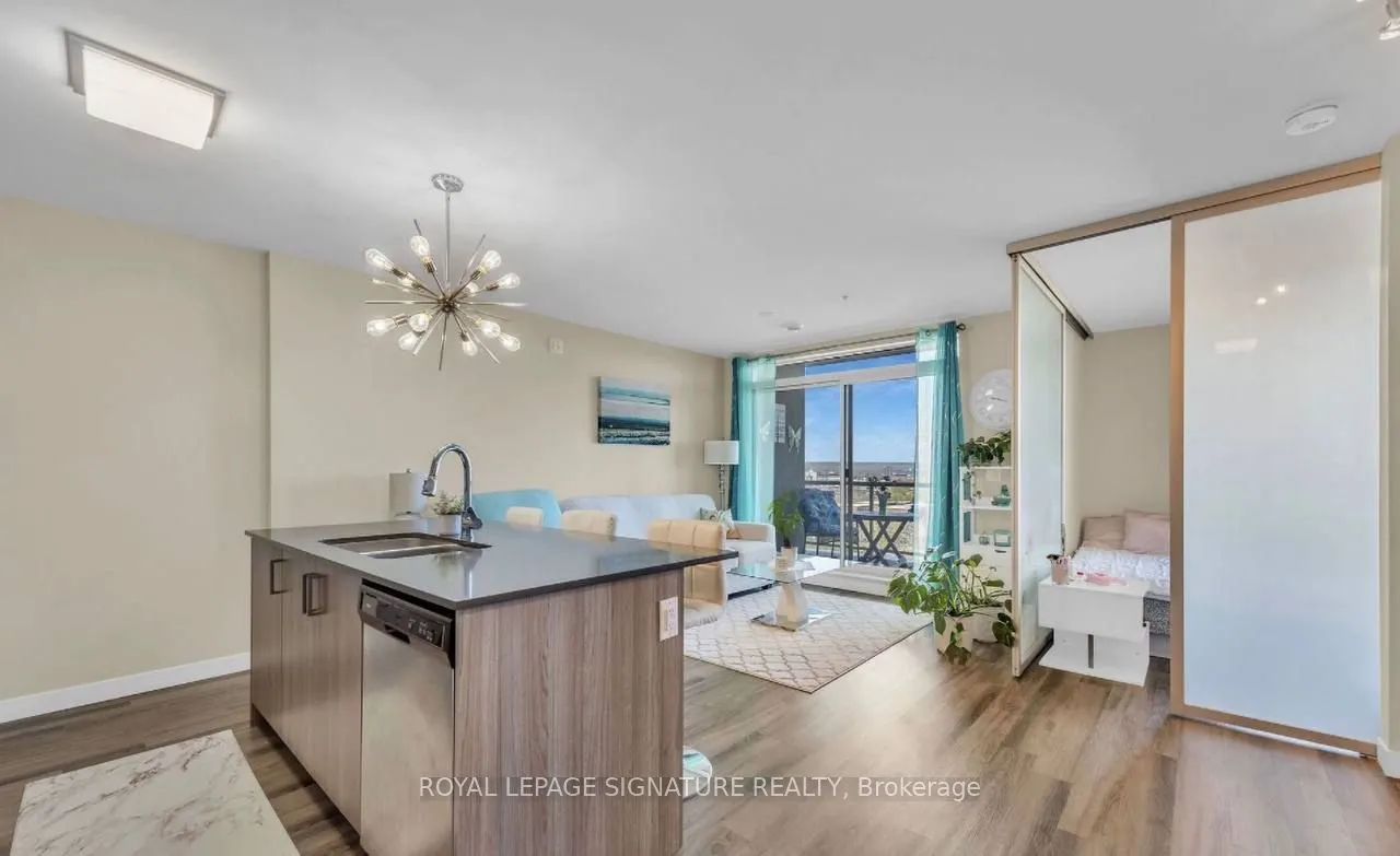 467 Charlton Street #405