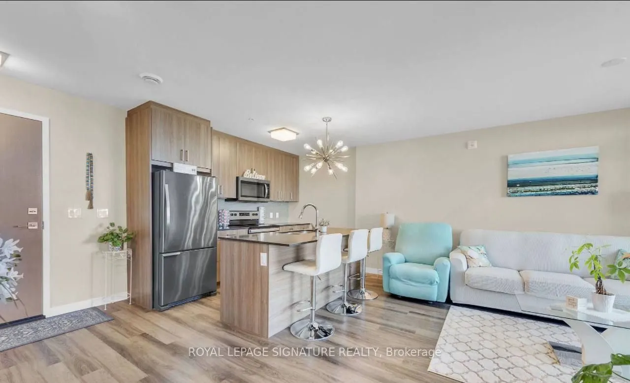467 Charlton Street #405