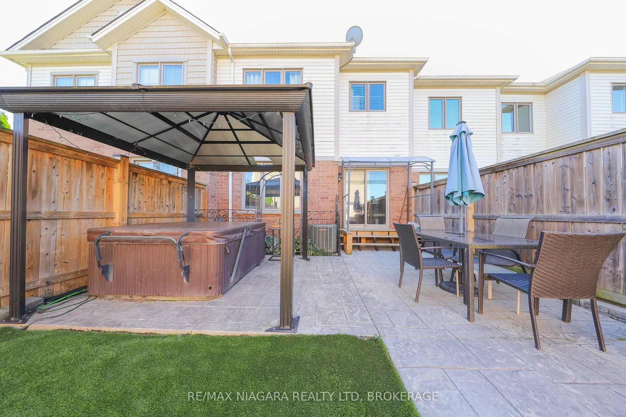 8532 Nightshade Street