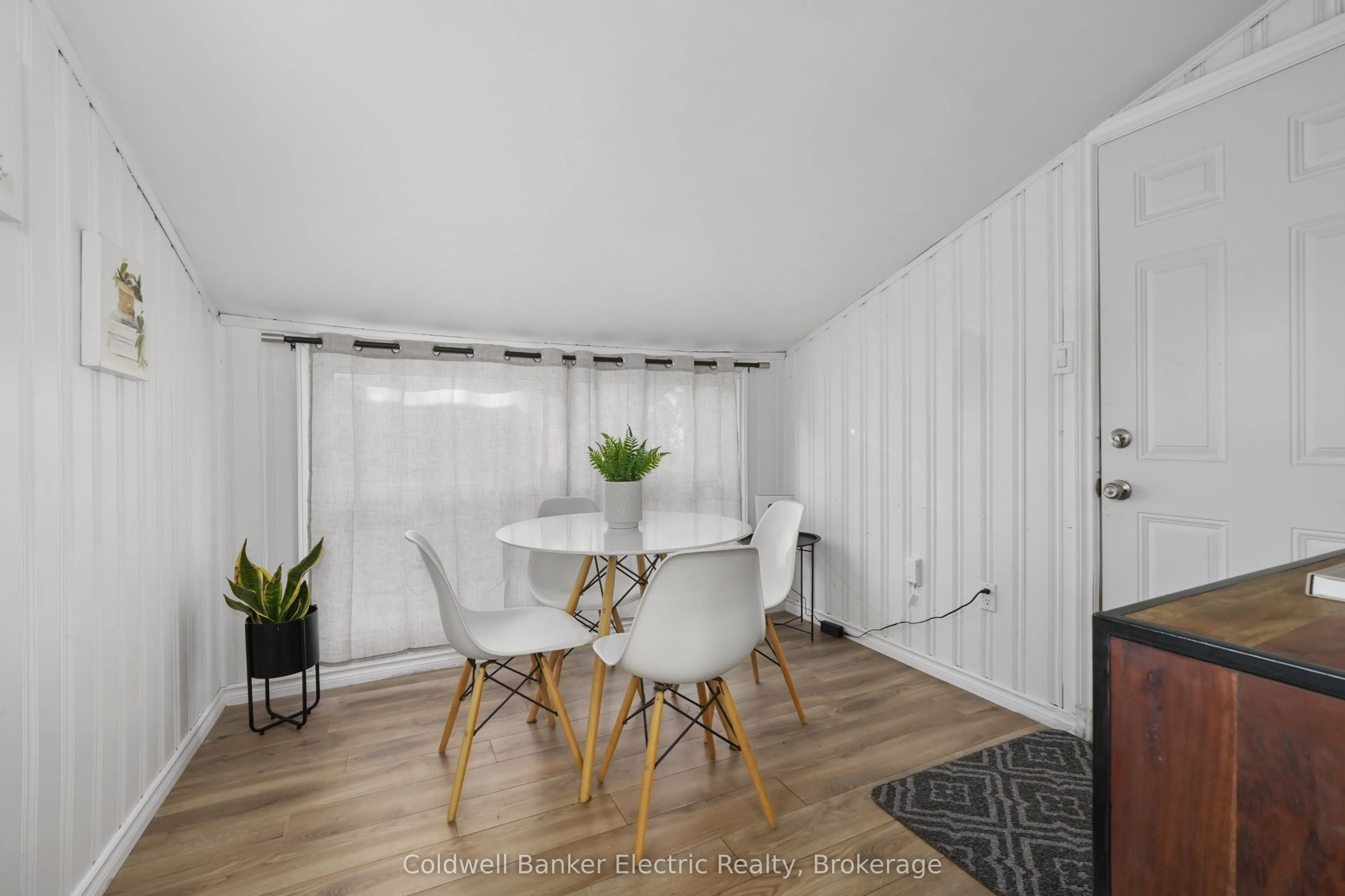 231 Woodbine Avenue