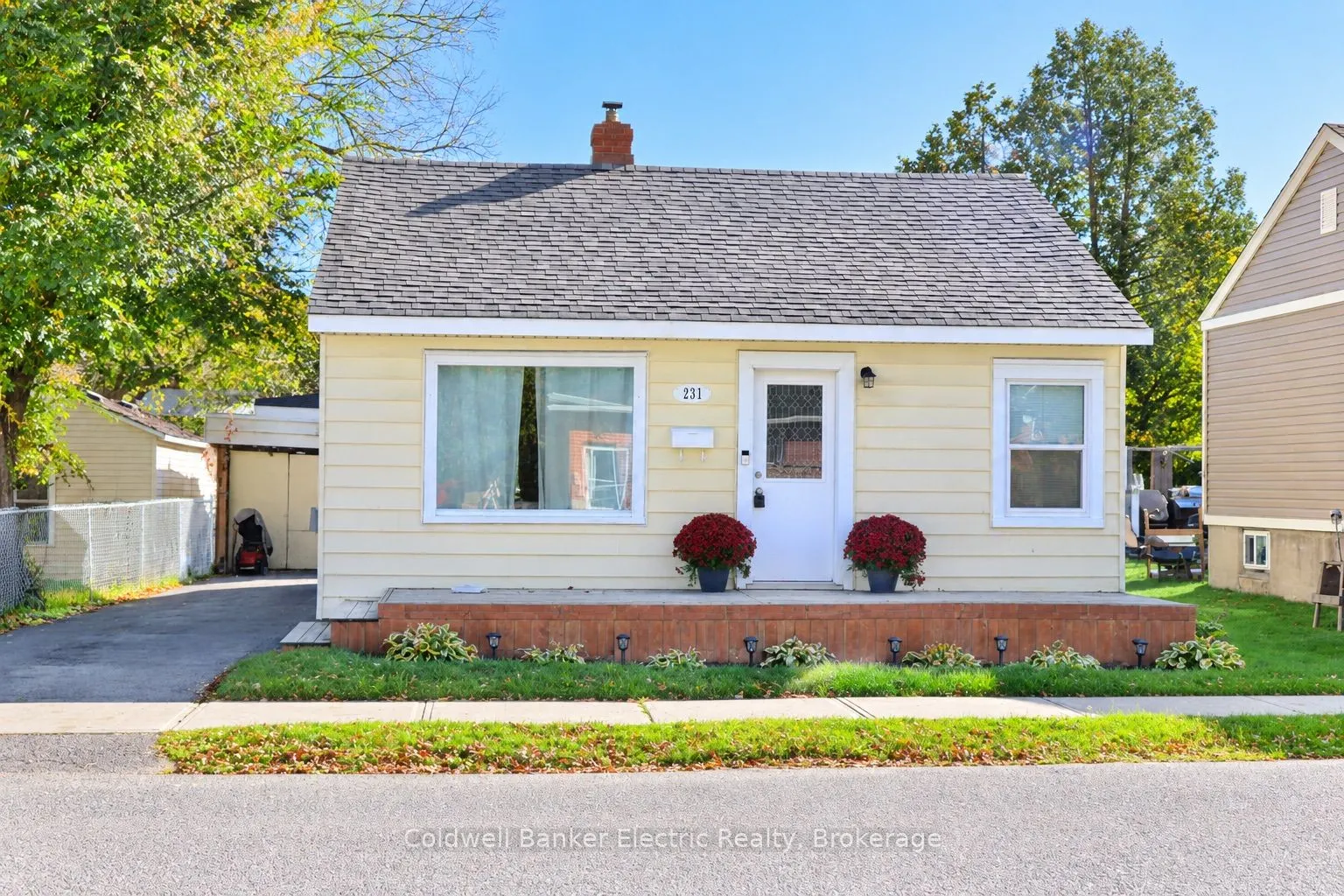 231 Woodbine Avenue