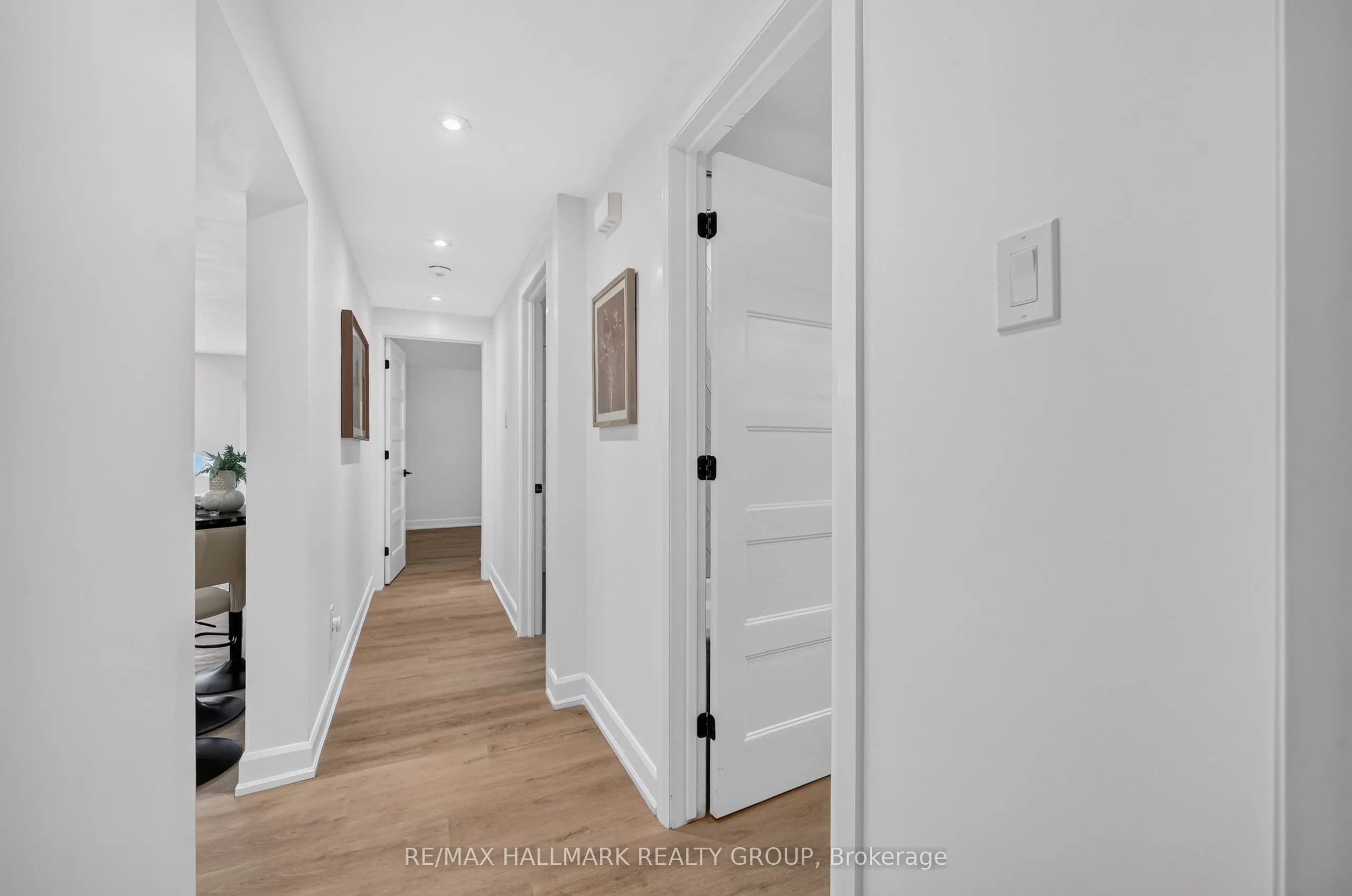 886 Trojan Avenue