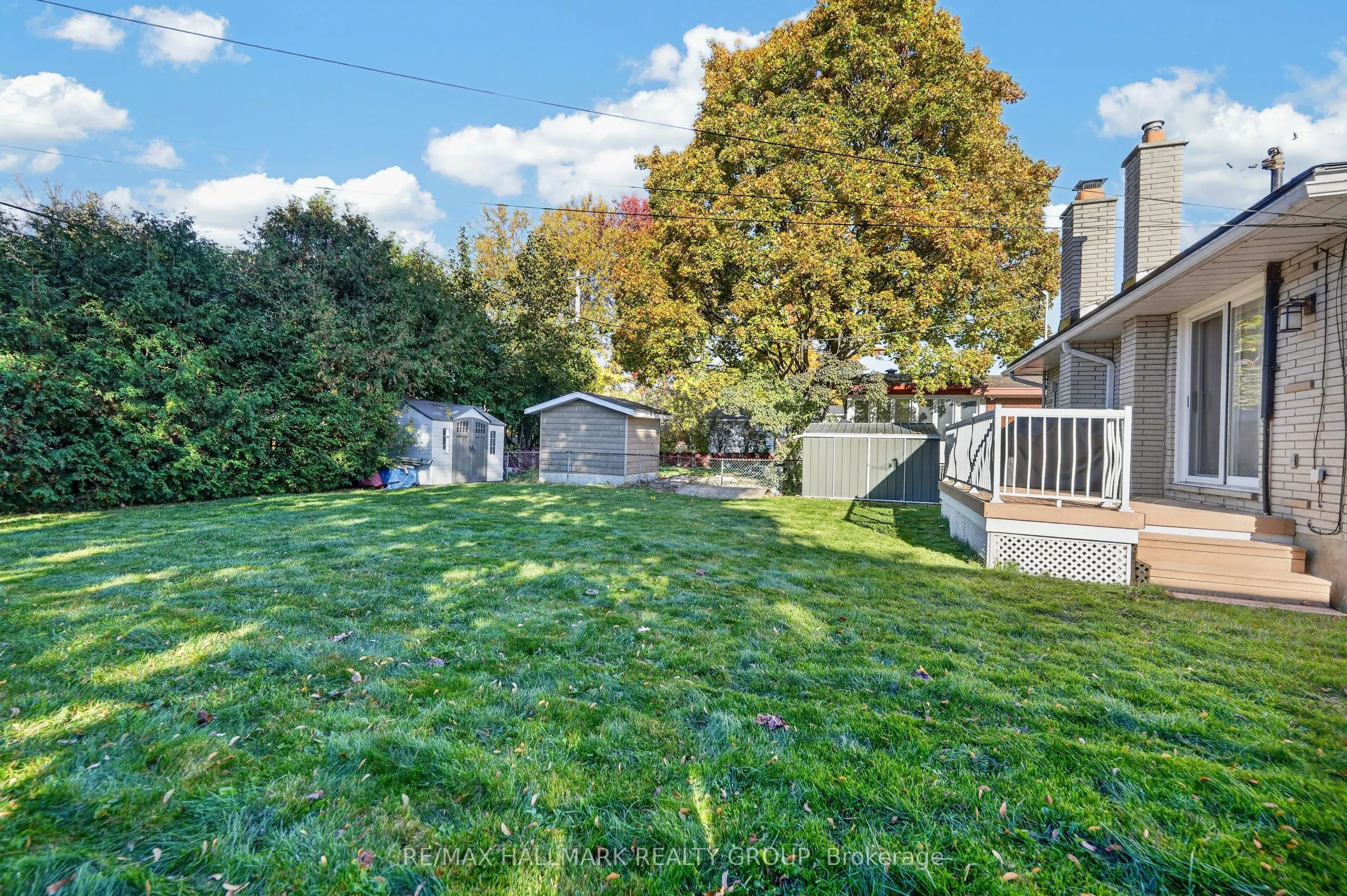886 Trojan Avenue