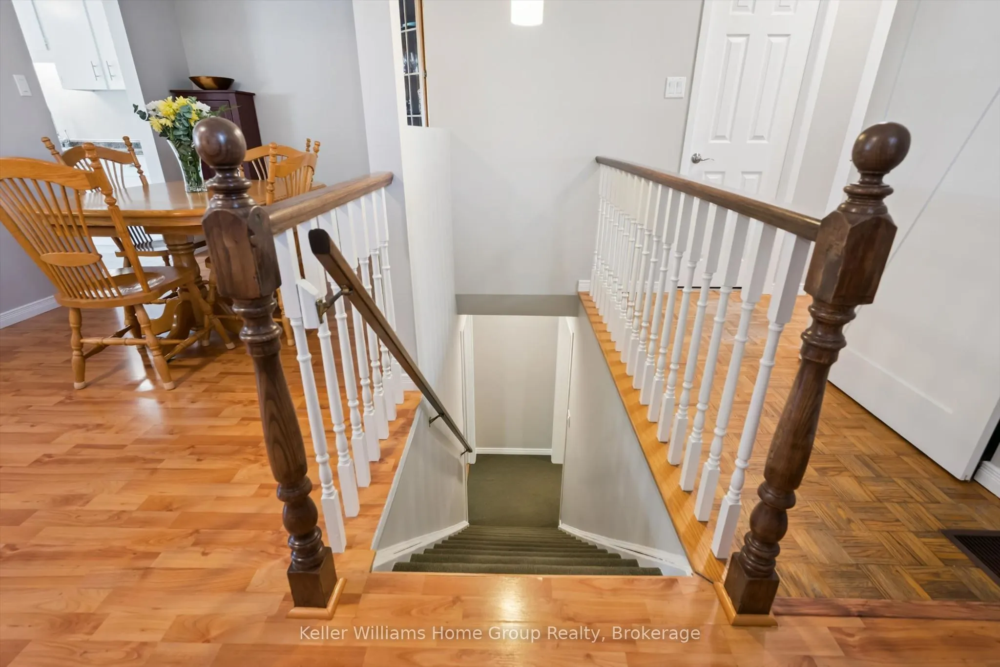 395 Strathallan Street