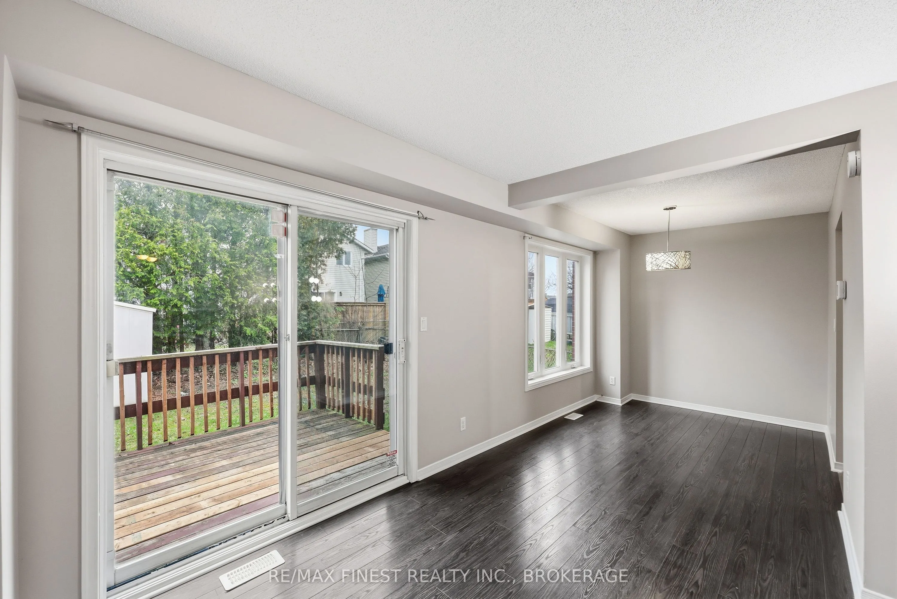 870 WALKER Court